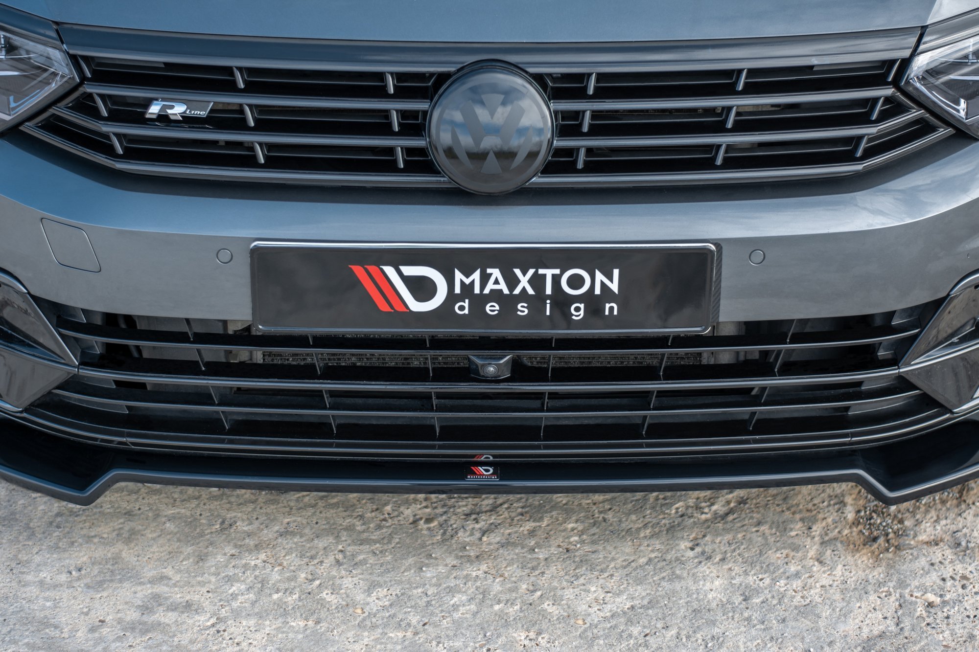 pol_po_Front-Splitter-V-2-Volkswagen-Passat-R-Line-B8-9093_2 pol_po_Front-Splitter-V-2-Volkswagen-Passat-R-Line-B8-9093_2