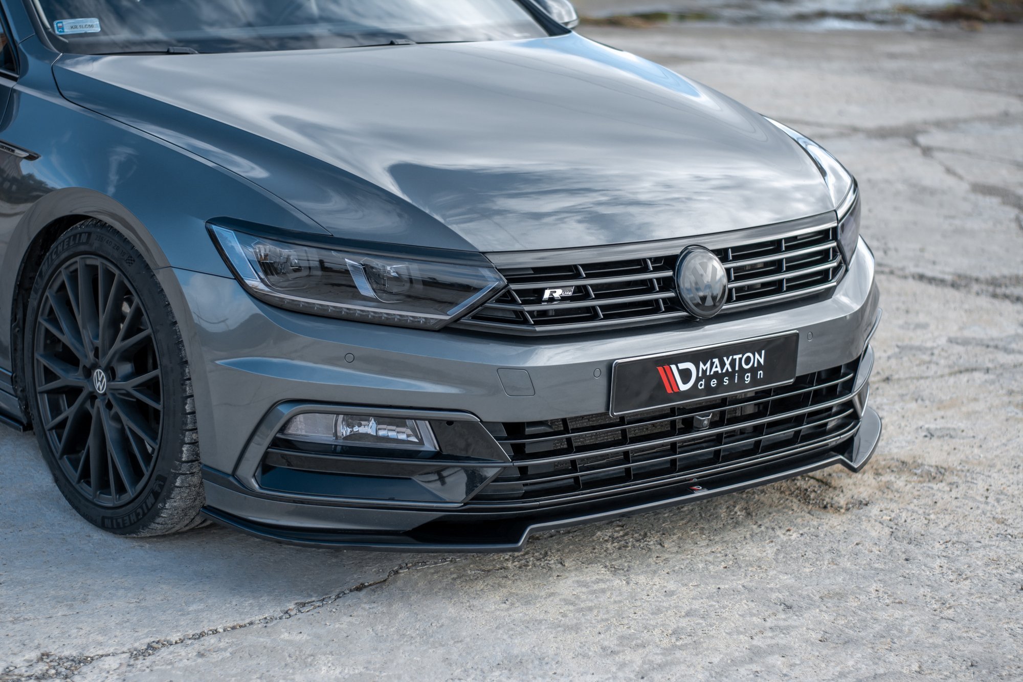 pol_po_Front-Splitter-V-2-Volkswagen-Passat-R-Line-B8-9093_3 pol_po_Front-Splitter-V-2-Volkswagen-Passat-R-Line-B8-9093_3