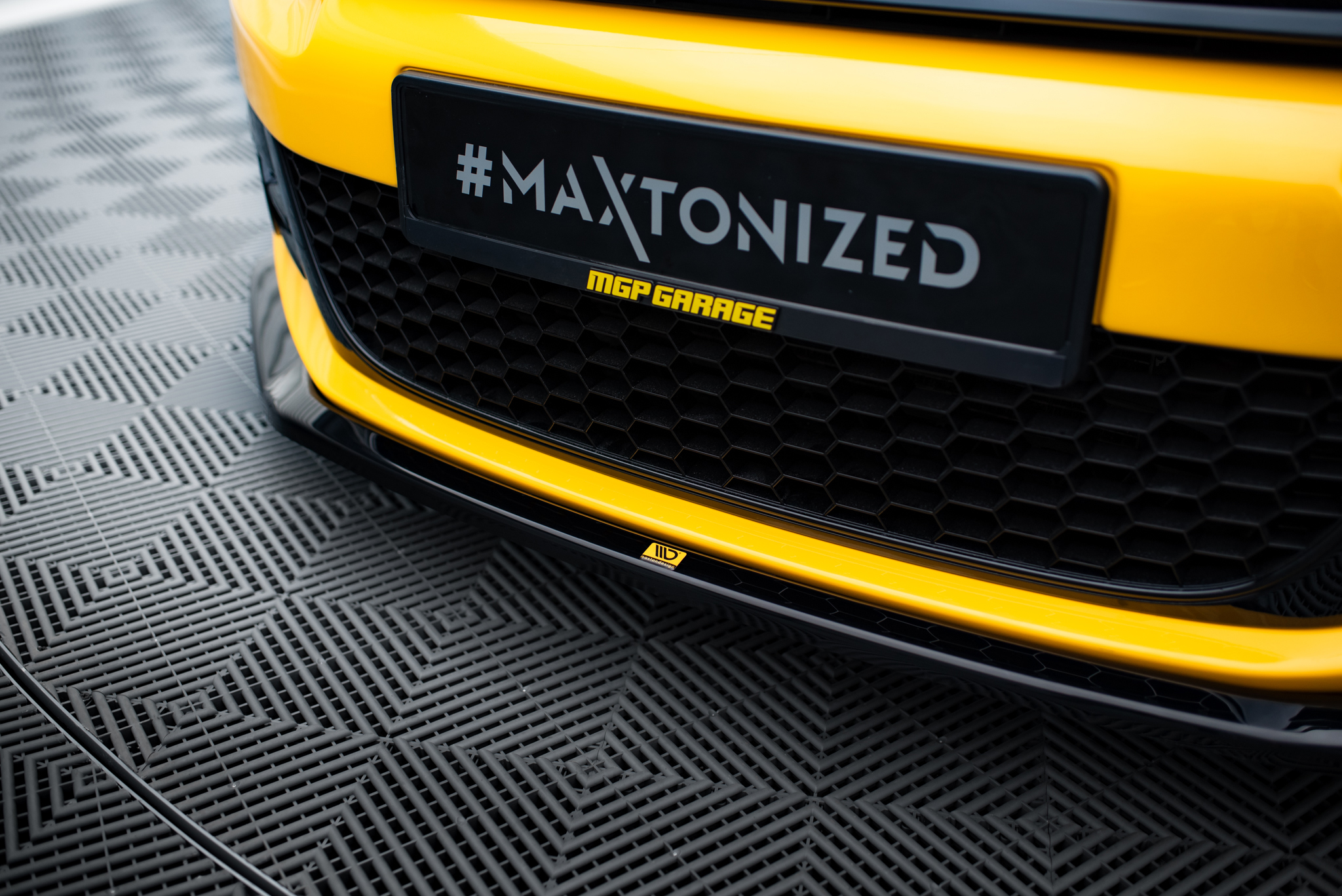 pol_po_Front-Splitter-V-2-Volkswagen-Scirocco-Mk3-17350_4 pol_po_Front-Splitter-V-2-Volkswagen-Scirocco-Mk3-17350_4