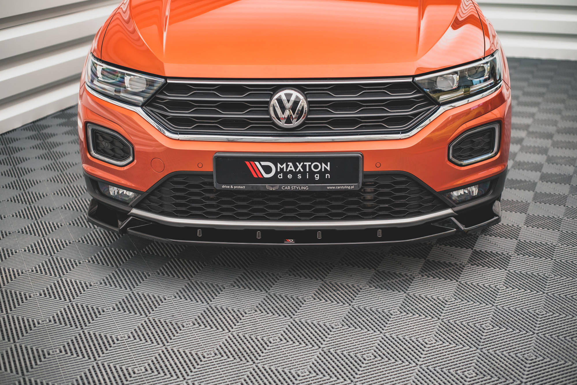 pol_po_Front-Splitter-V-2-Volkswagen-T-Roc-Mk1-13672_6 pol_po_Front-Splitter-V-2-Volkswagen-T-Roc-Mk1-13672_6