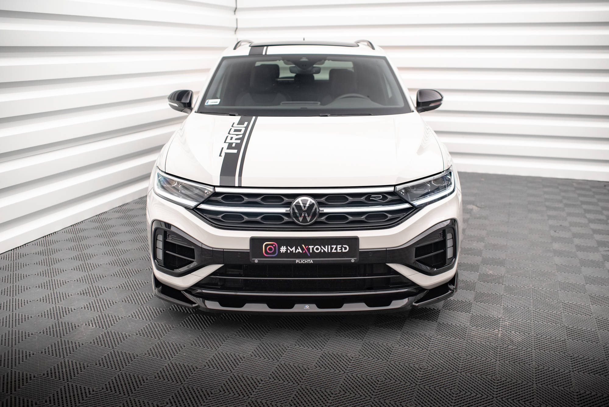 pol_po_Front-Splitter-V-2-Volkswagen-T-Roc-R-R-Line-Mk1-Facelift-18311_2 pol_po_Front-Splitter-V-2-Volkswagen-T-Roc-R-R-Line-Mk1-Facelift-18311_2
