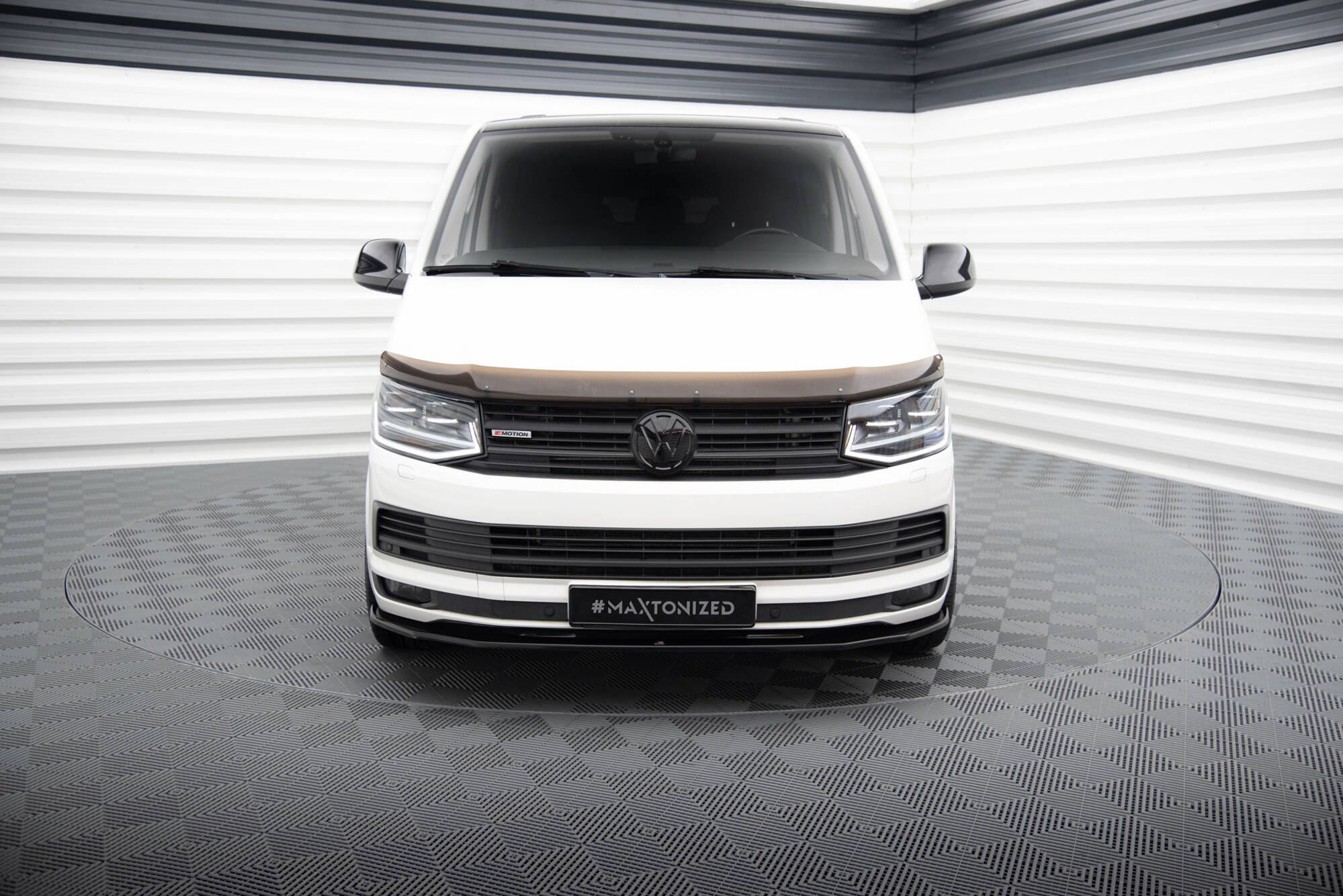 pol_po_Front-Splitter-V-2-Volkswagen-T6-989_2 pol_po_Front-Splitter-V-2-Volkswagen-T6-989_2