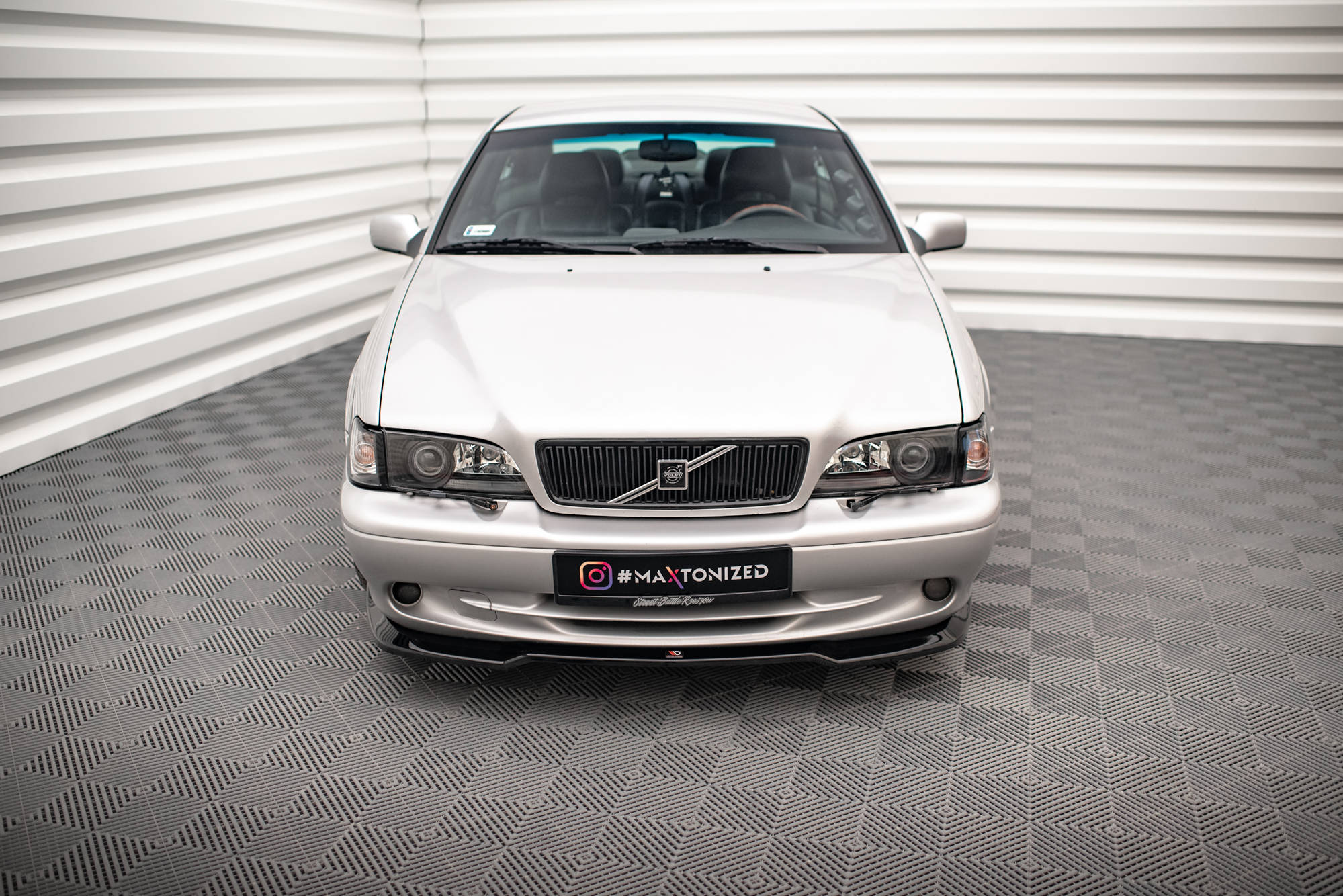 pol_po_Front-Splitter-V-2-Volvo-C70-Mk1-17075_5 pol_po_Front-Splitter-V-2-Volvo-C70-Mk1-17075_5