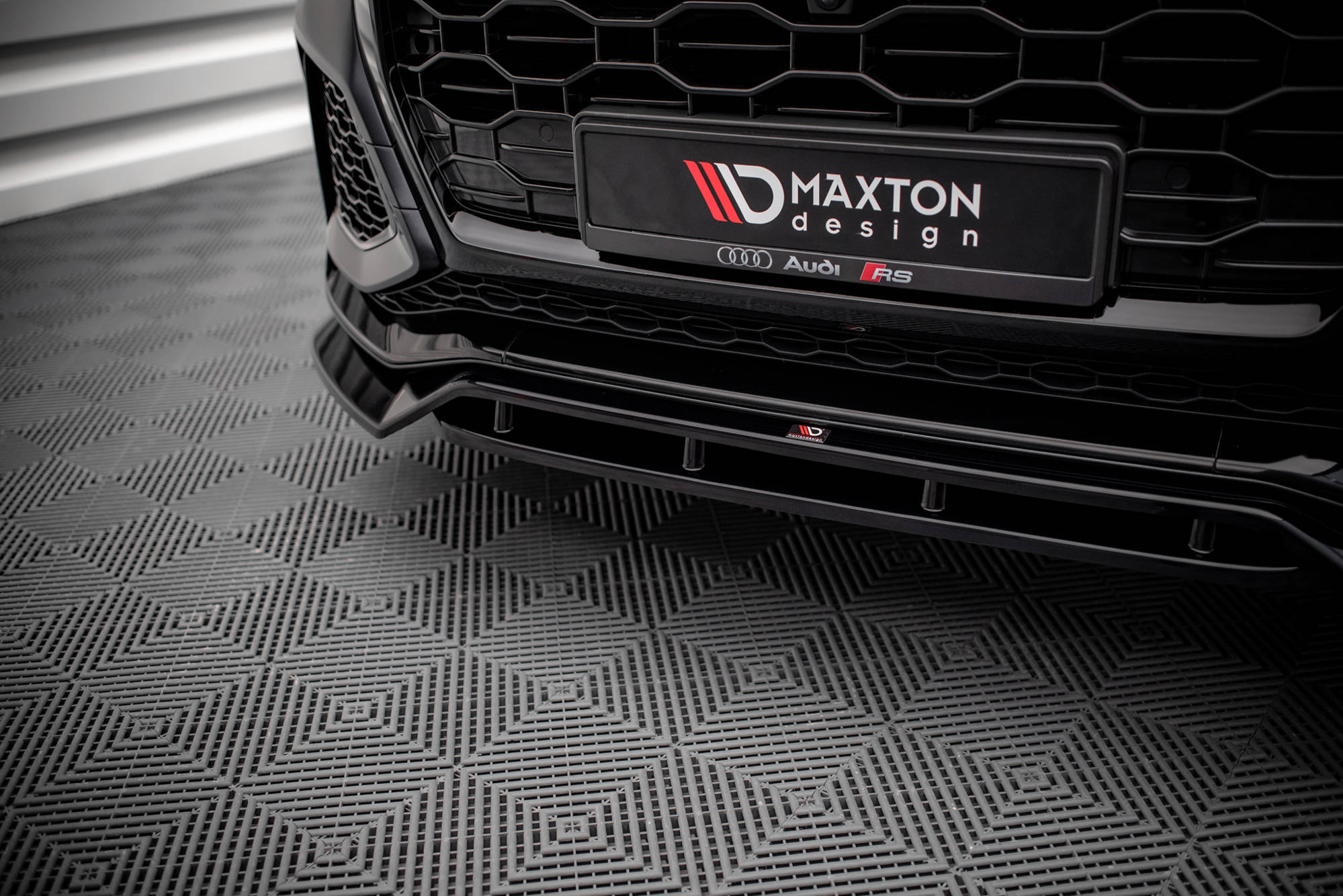 pol_po_Front-Splitter-V-3-Audi-RSQ8-Mk1-16070_4 pol_po_Front-Splitter-V-3-Audi-RSQ8-Mk1-16070_4