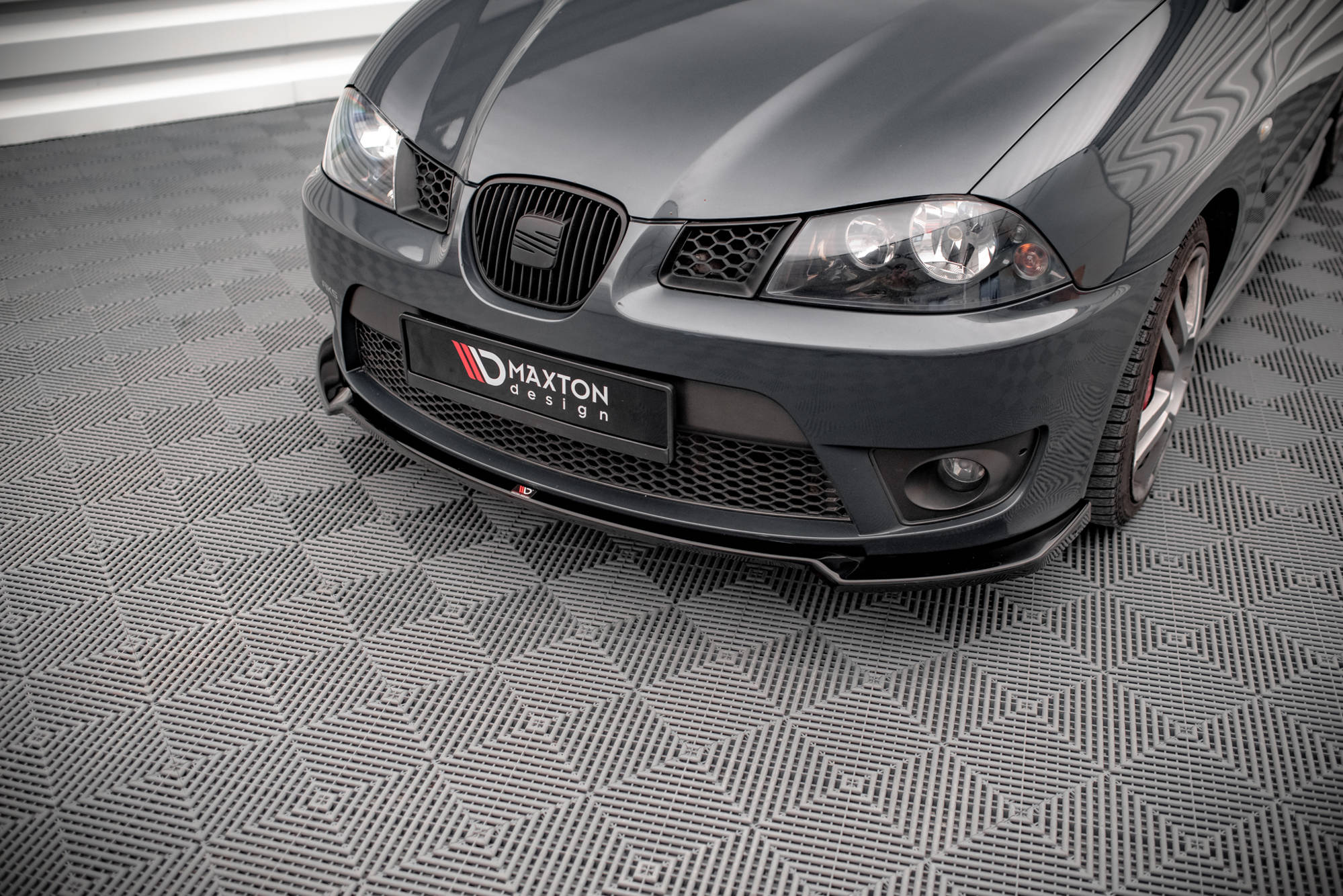 pol_po_Front-Splitter-V-3-Seat-Ibiza-Cupra-Mk3-14669_6 pol_po_Front-Splitter-V-3-Seat-Ibiza-Cupra-Mk3-14669_6