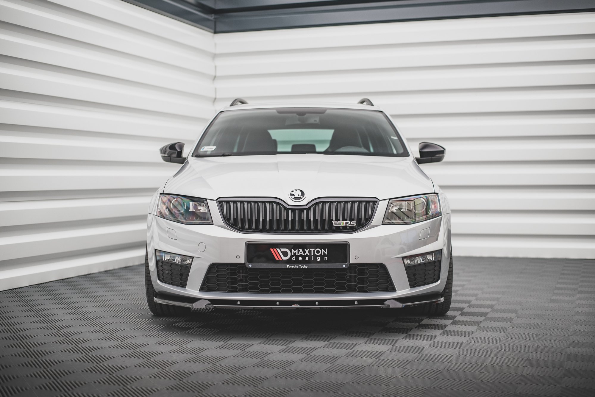 pol_po_Front-Splitter-V-3-Skoda-Octavia-RS-Mk3-13110_6 pol_po_Front-Splitter-V-3-Skoda-Octavia-RS-Mk3-13110_6