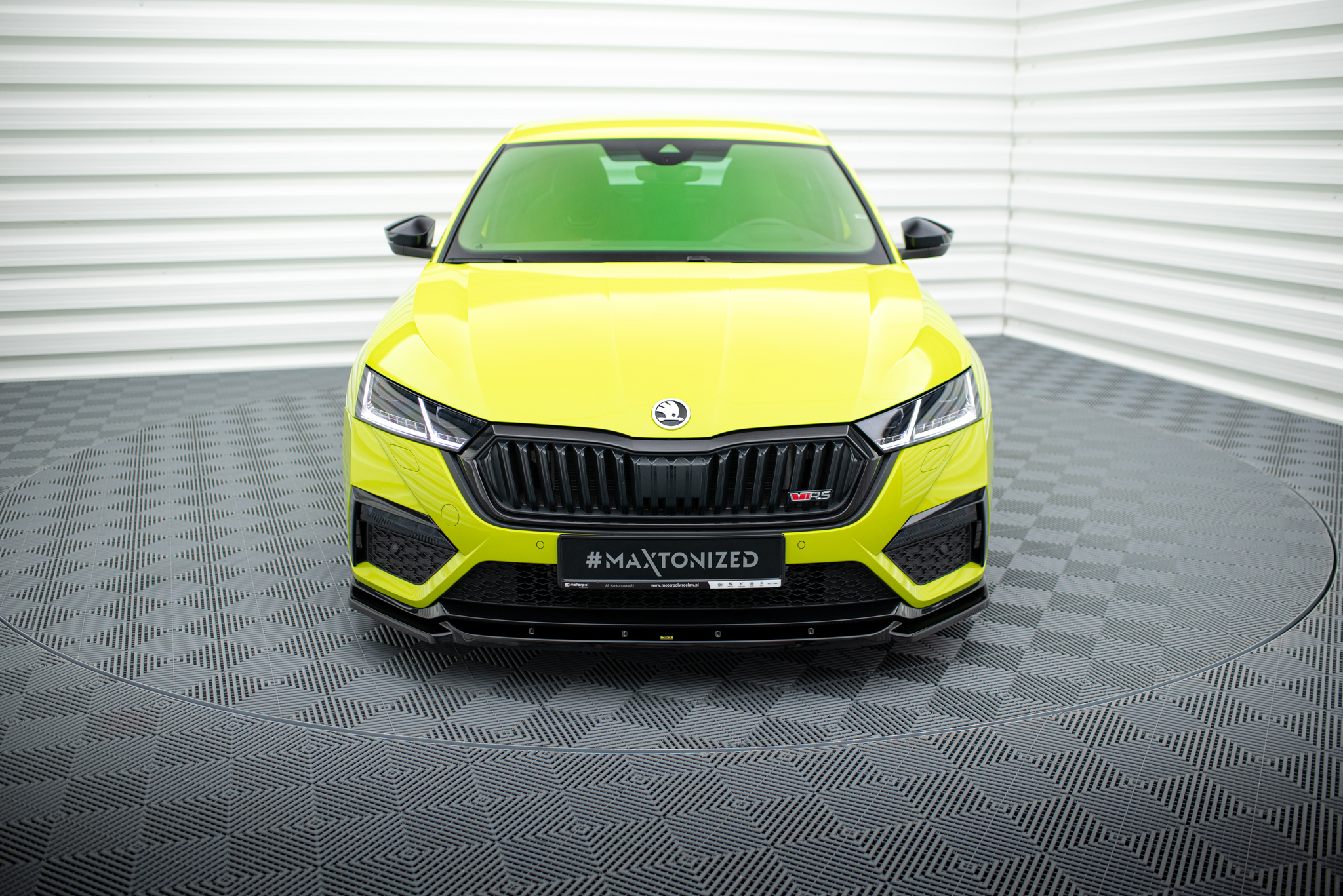 pol_po_Front-Splitter-V-3-Skoda-Octavia-RS-Mk4-12046_2 pol_po_Front-Splitter-V-3-Skoda-Octavia-RS-Mk4-12046_2