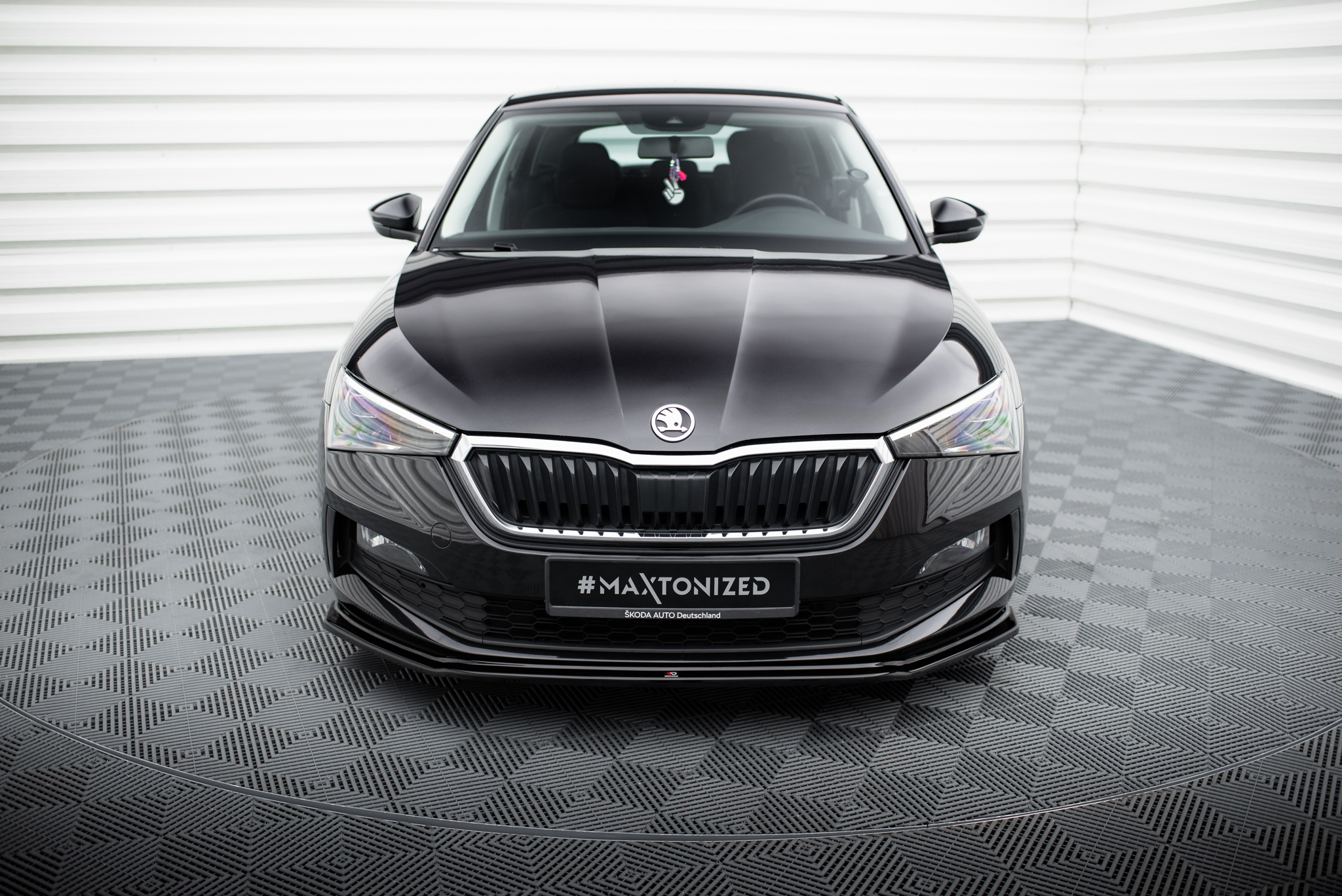 pol_po_Front-Splitter-V-3-Skoda-Scala-8239_2 pol_po_Front-Splitter-V-3-Skoda-Scala-8239_2