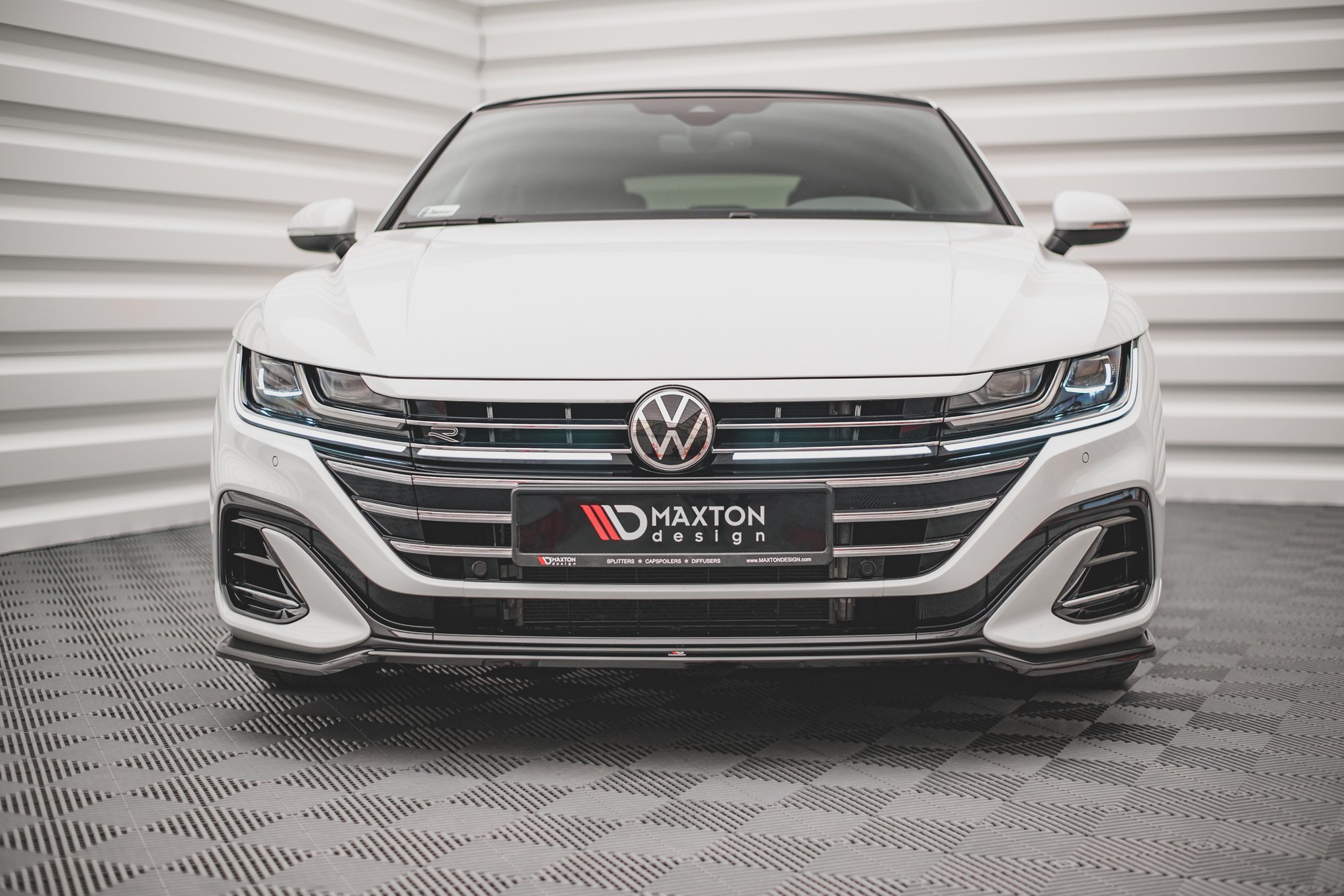 pol_po_Front-Splitter-V-3-Volkswagen-Arteon-R-Line-Sedan-Shooting-Brake-Mk1-Facelift-13521_6 pol_po_Front-Splitter-V-3-Volkswagen-Arteon-R-Line-Sedan-Shooting-Brake-Mk1-Facelift-13521_6