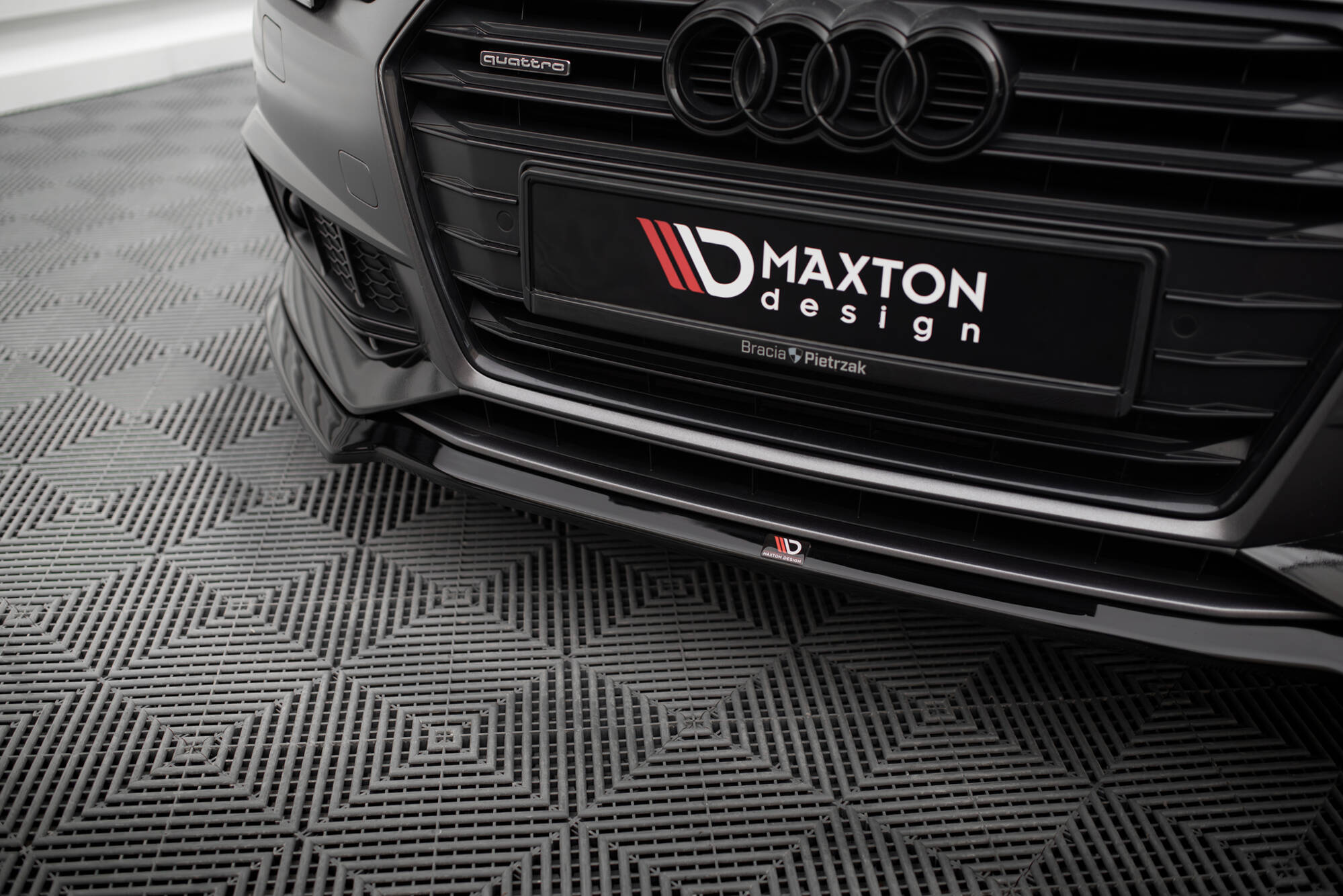 pol_po_Front-Splitter-V-4-Audi-S4-A4-S-Line-B9-13361_4 pol_po_Front-Splitter-V-4-Audi-S4-A4-S-Line-B9-13361_4