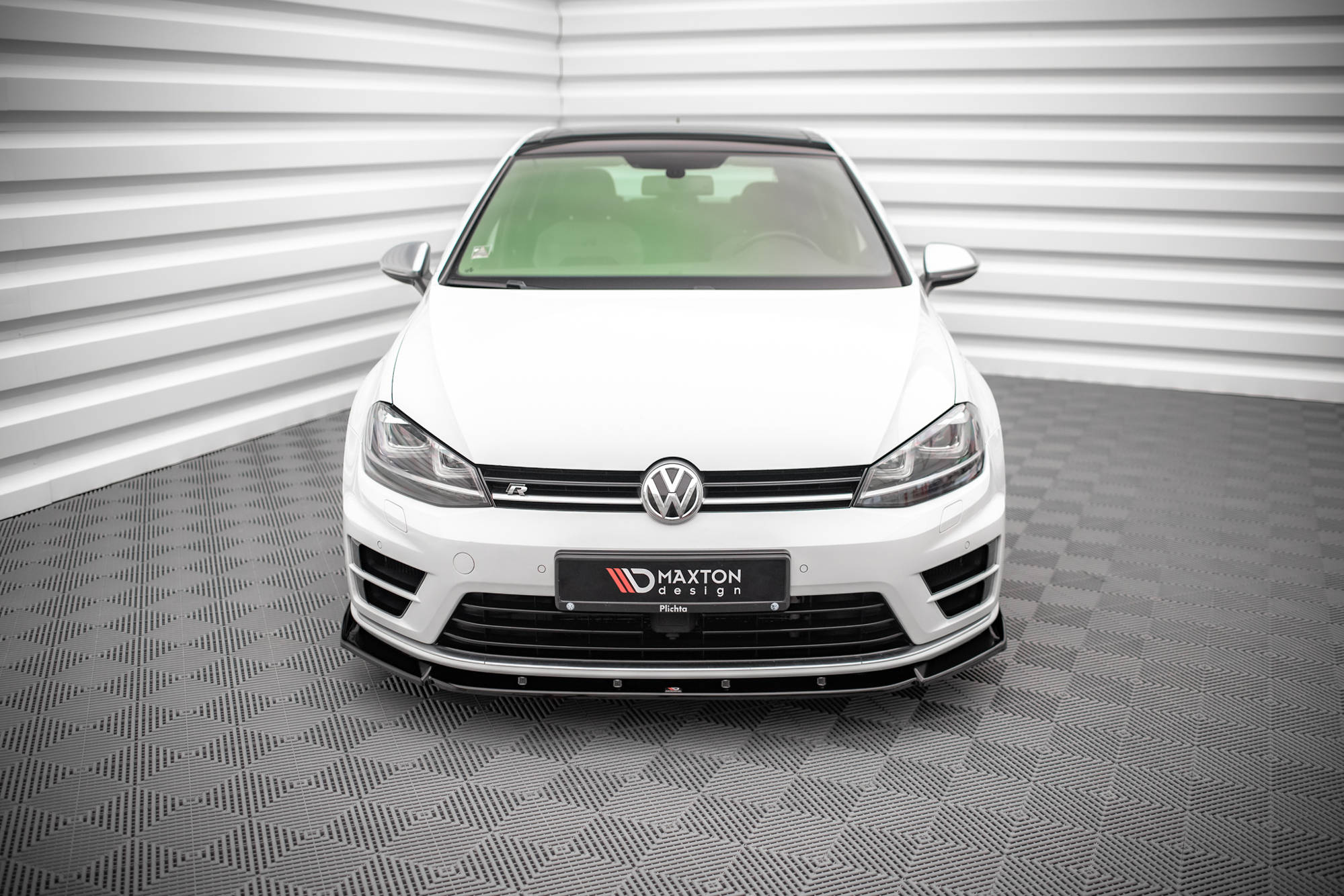 pol_po_Front-Splitter-V-4-Volkswagen-Golf-R-R-Line-Mk7-14293_5 pol_po_Front-Splitter-V-4-Volkswagen-Golf-R-R-Line-Mk7-14293_5