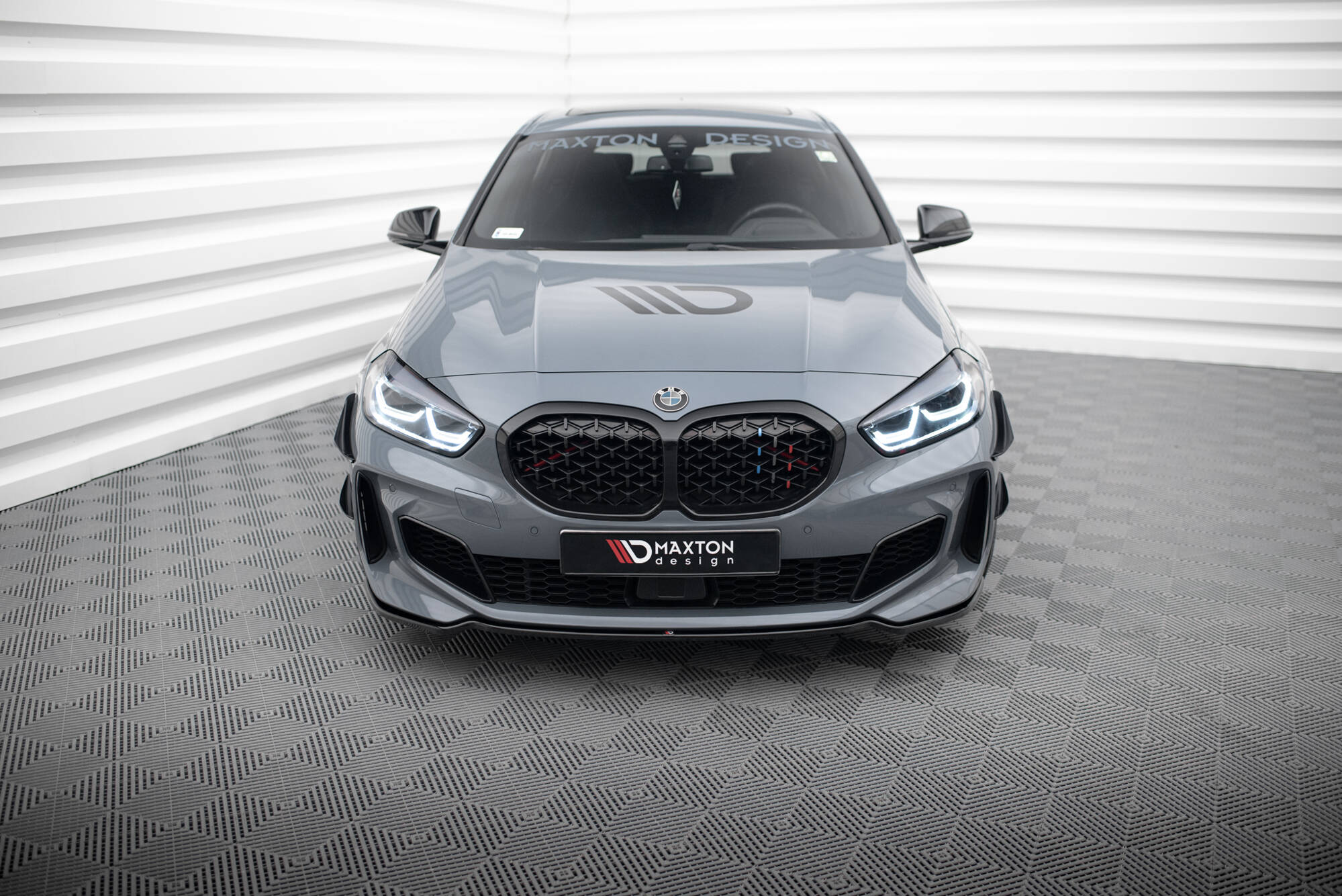 pol_po_Front-Splitter-V-4-for-BMW-1-M-Pack-M135i-128ti-F40-9204_3 pol_po_Front-Splitter-V-4-for-BMW-1-M-Pack-M135i-128ti-F40-9204_3