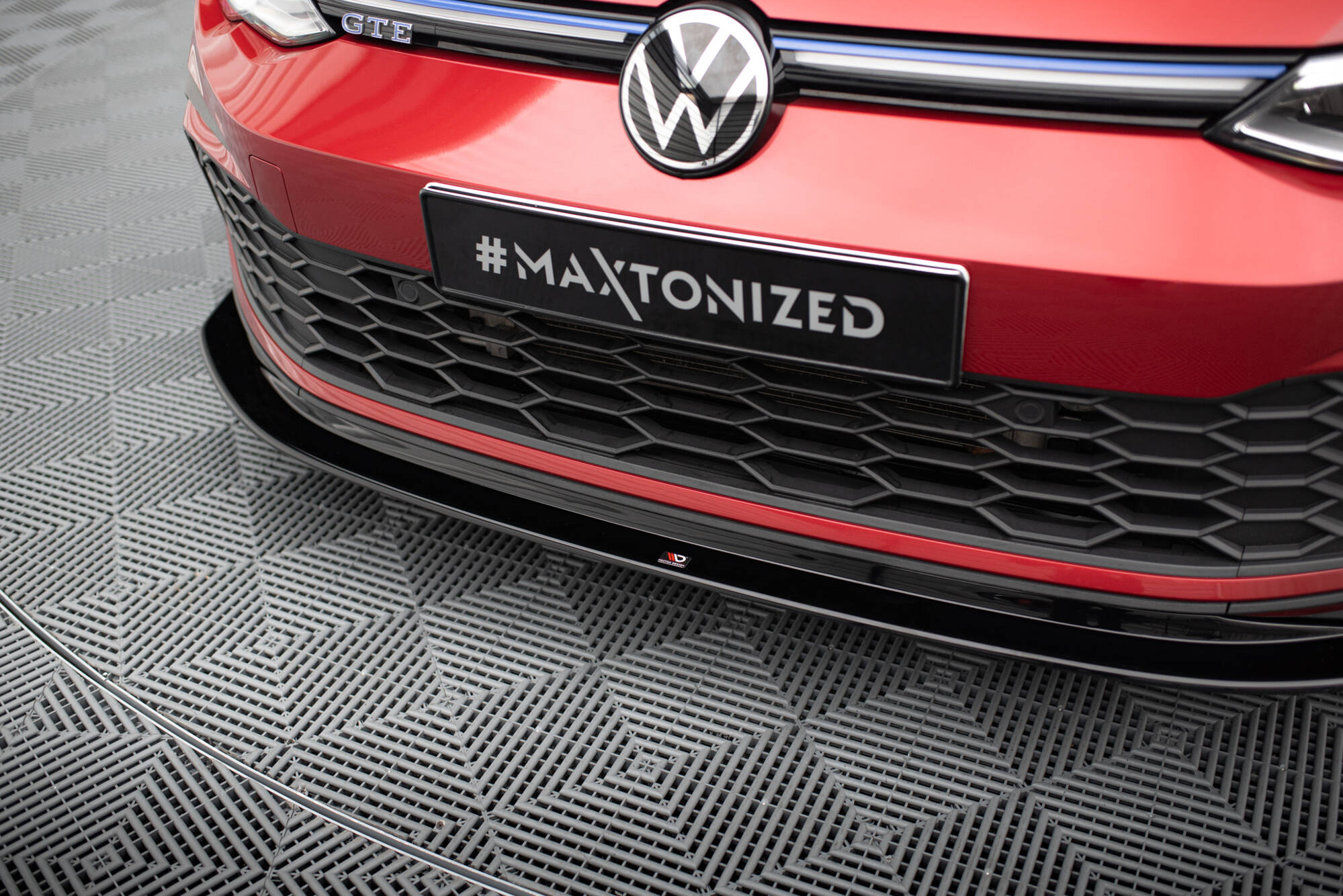pol_po_Front-Splitter-V-5-Volkswagen-Golf-GTI-GTE-GTD-R-Line-Mk8-12209_4 pol_po_Front-Splitter-V-5-Volkswagen-Golf-GTI-GTE-GTD-R-Line-Mk8-12209_4