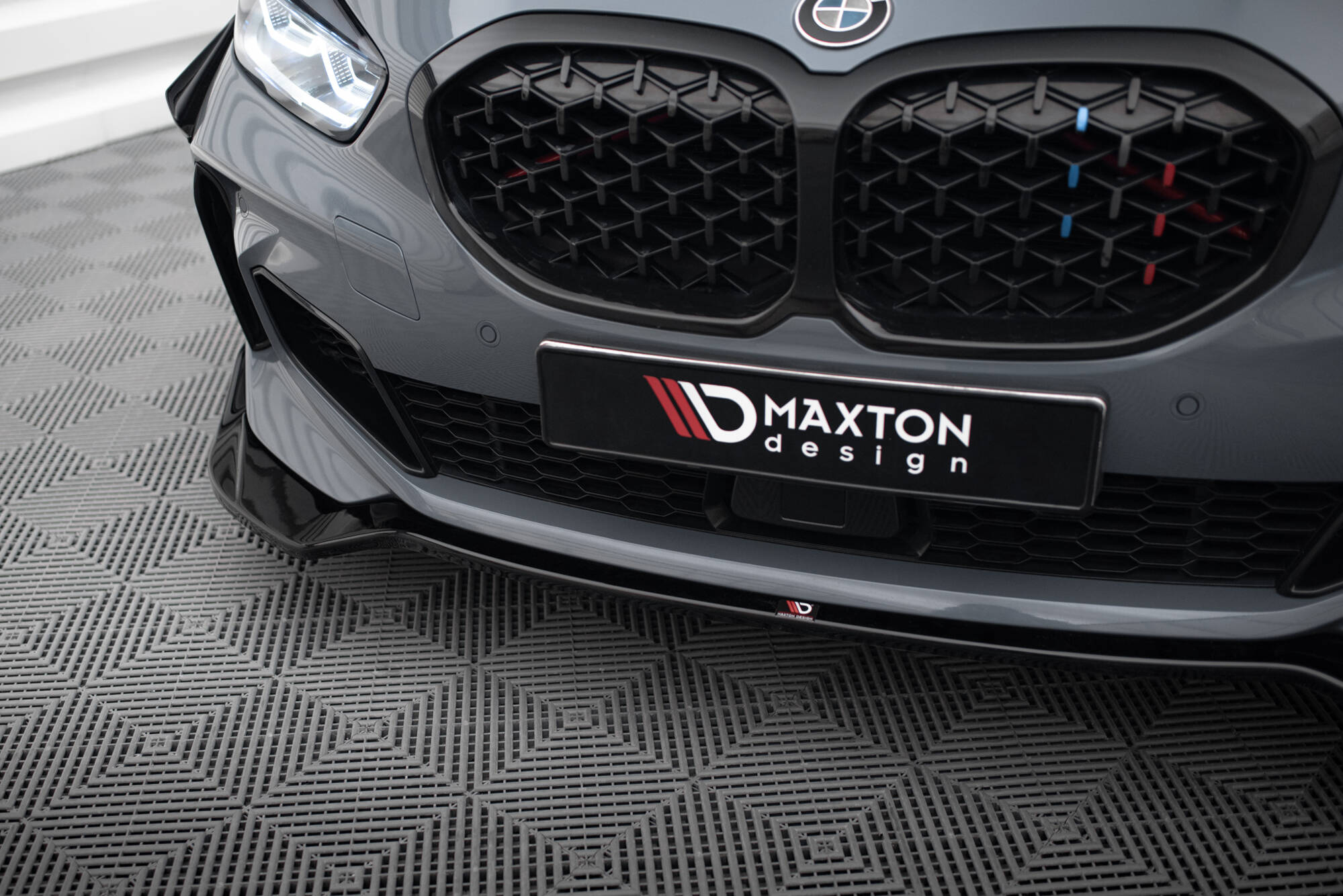 pol_po_Front-Splitter-V-5-for-BMW-1-M-Pack-M135i-128ti-F40-9970_4 pol_po_Front-Splitter-V-5-for-BMW-1-M-Pack-M135i-128ti-F40-9970_4