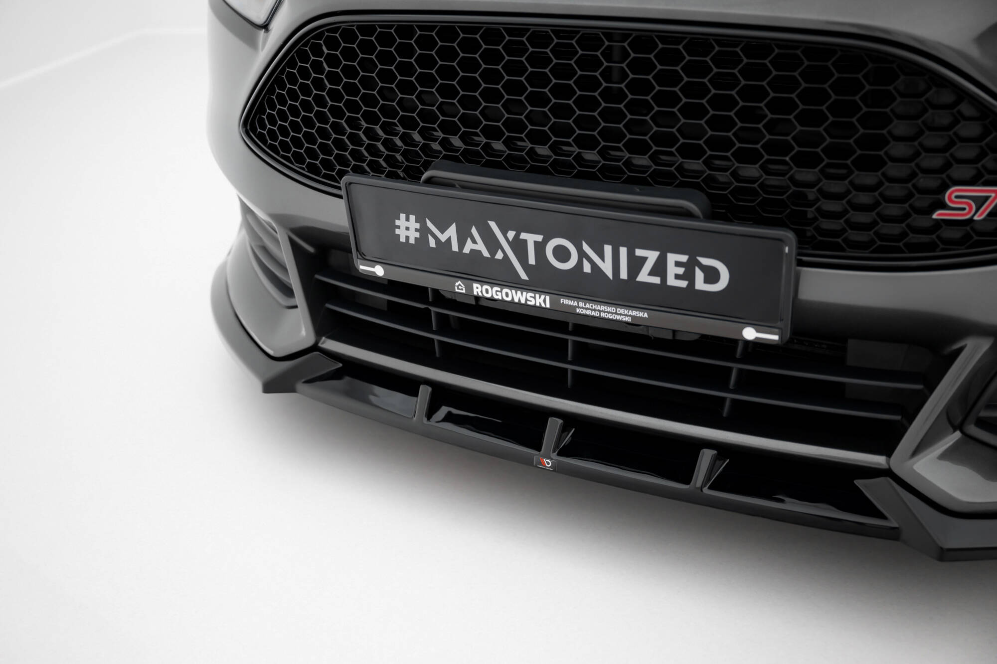pol_po_Front-Splitter-V-6-Ford-Focus-ST-Mk3-Facelift-21578_6 pol_po_Front-Splitter-V-6-Ford-Focus-ST-Mk3-Facelift-21578_6