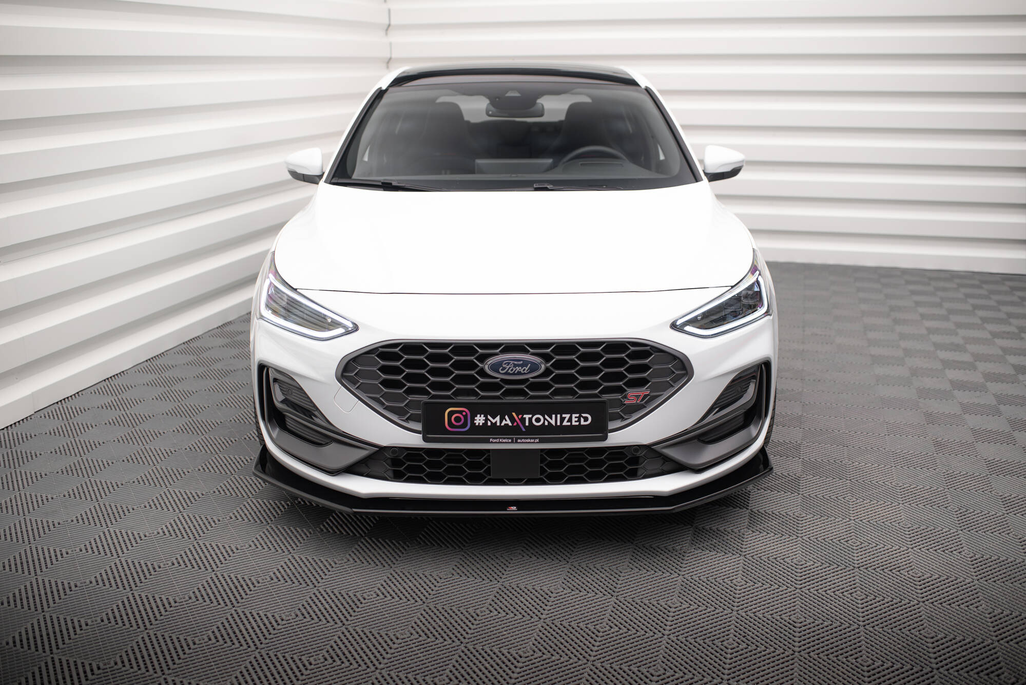 pol_po_Front-Splitter-V-6-Ford-Focus-ST-ST-Line-Mk4-Facelift-21986_4 pol_po_Front-Splitter-V-6-Ford-Focus-ST-ST-Line-Mk4-Facelift-21986_4