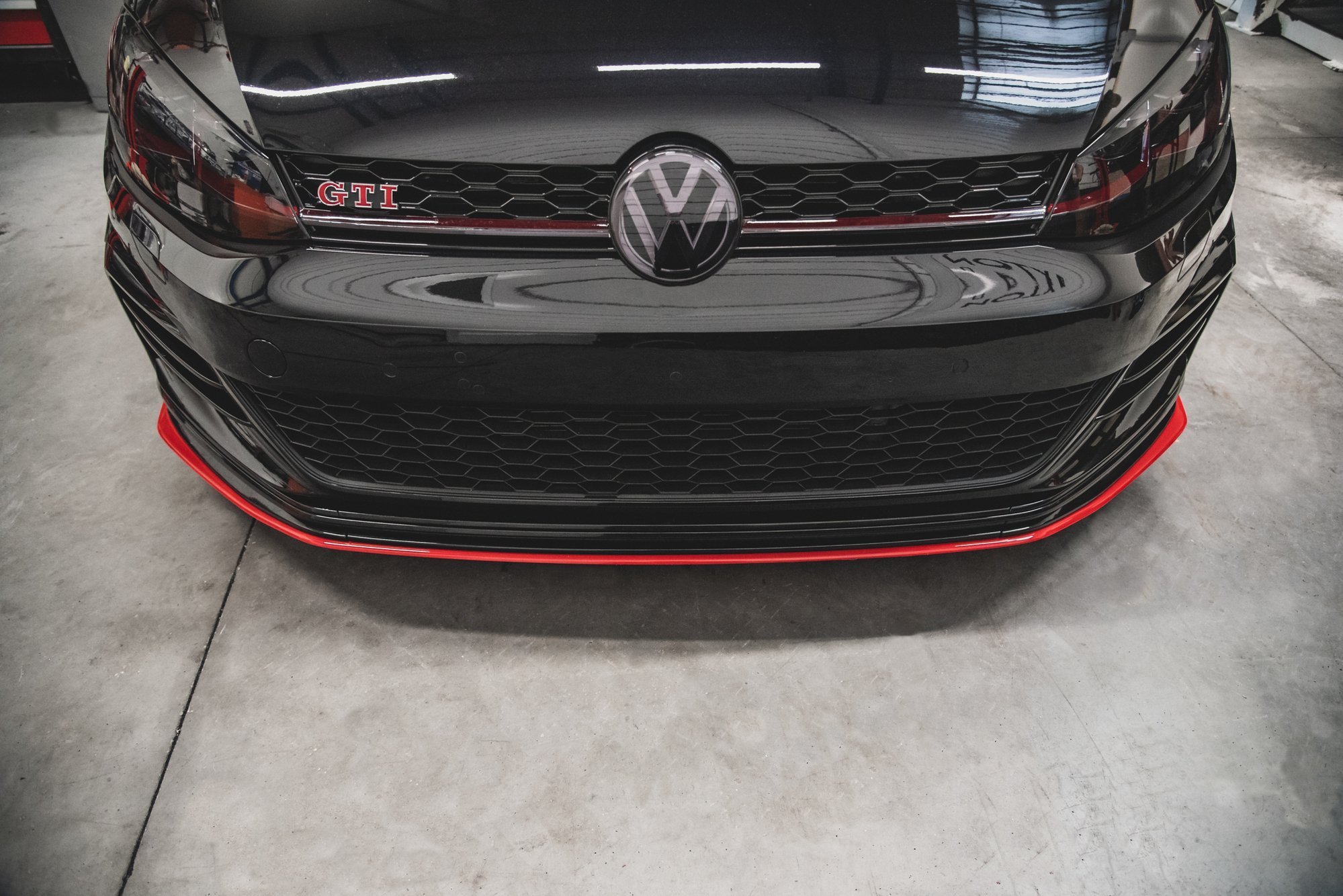 pol_po_Front-Splitter-VW-Golf-7-GTI-TCR-10496_10 pol_po_Front-Splitter-VW-Golf-7-GTI-TCR-10496_10