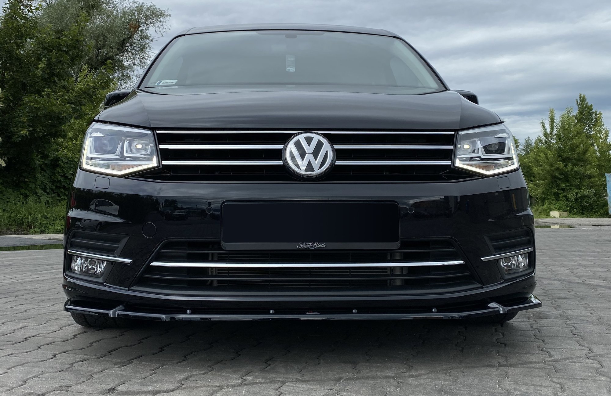 pol_po_Front-Splitter-Volkswagen-Caddy-Mk-4-10924_5 pol_po_Front-Splitter-Volkswagen-Caddy-Mk-4-10924_5