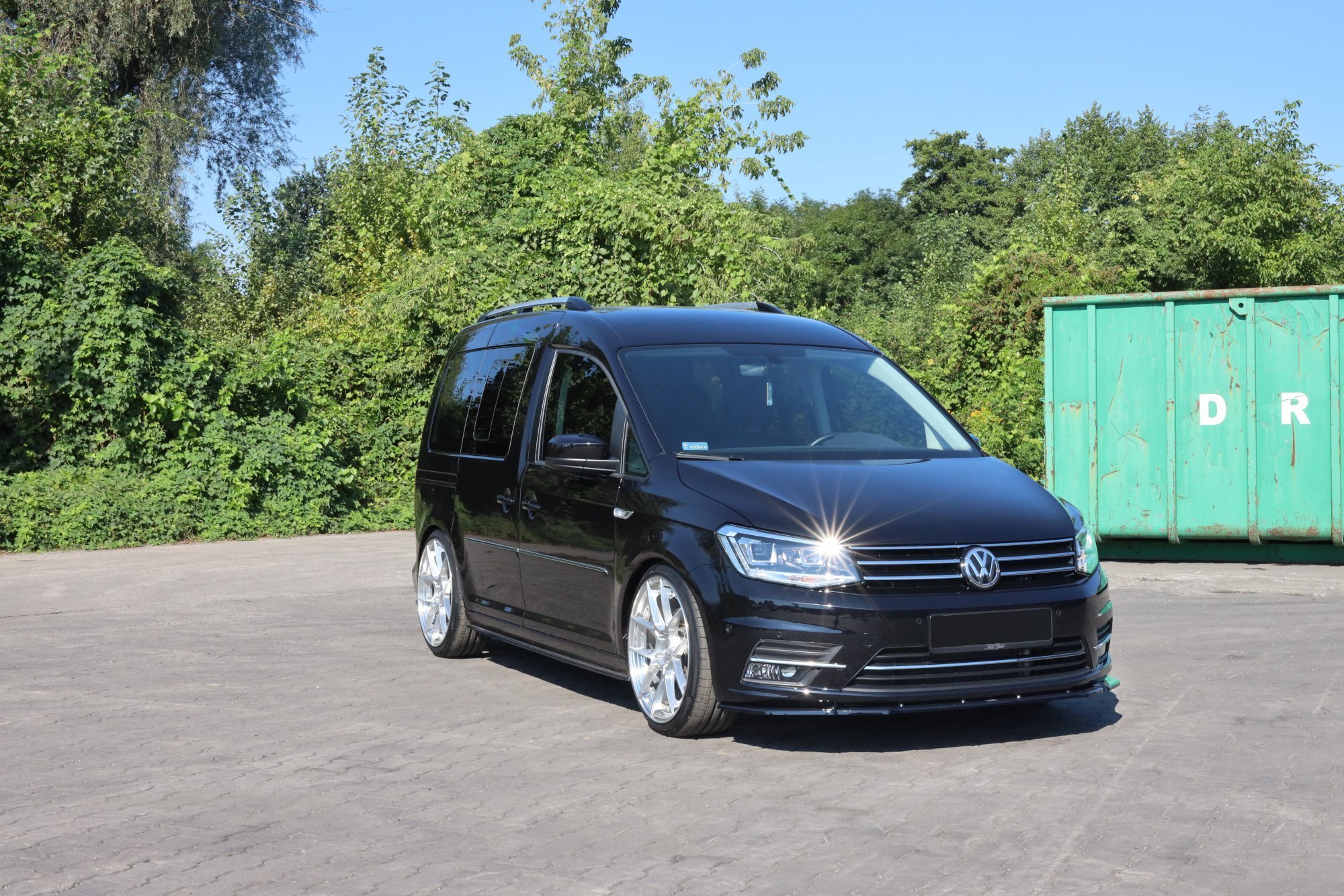 pol_po_Front-Splitter-Volkswagen-Caddy-Mk-4-10924_8 pol_po_Front-Splitter-Volkswagen-Caddy-Mk-4-10924_8