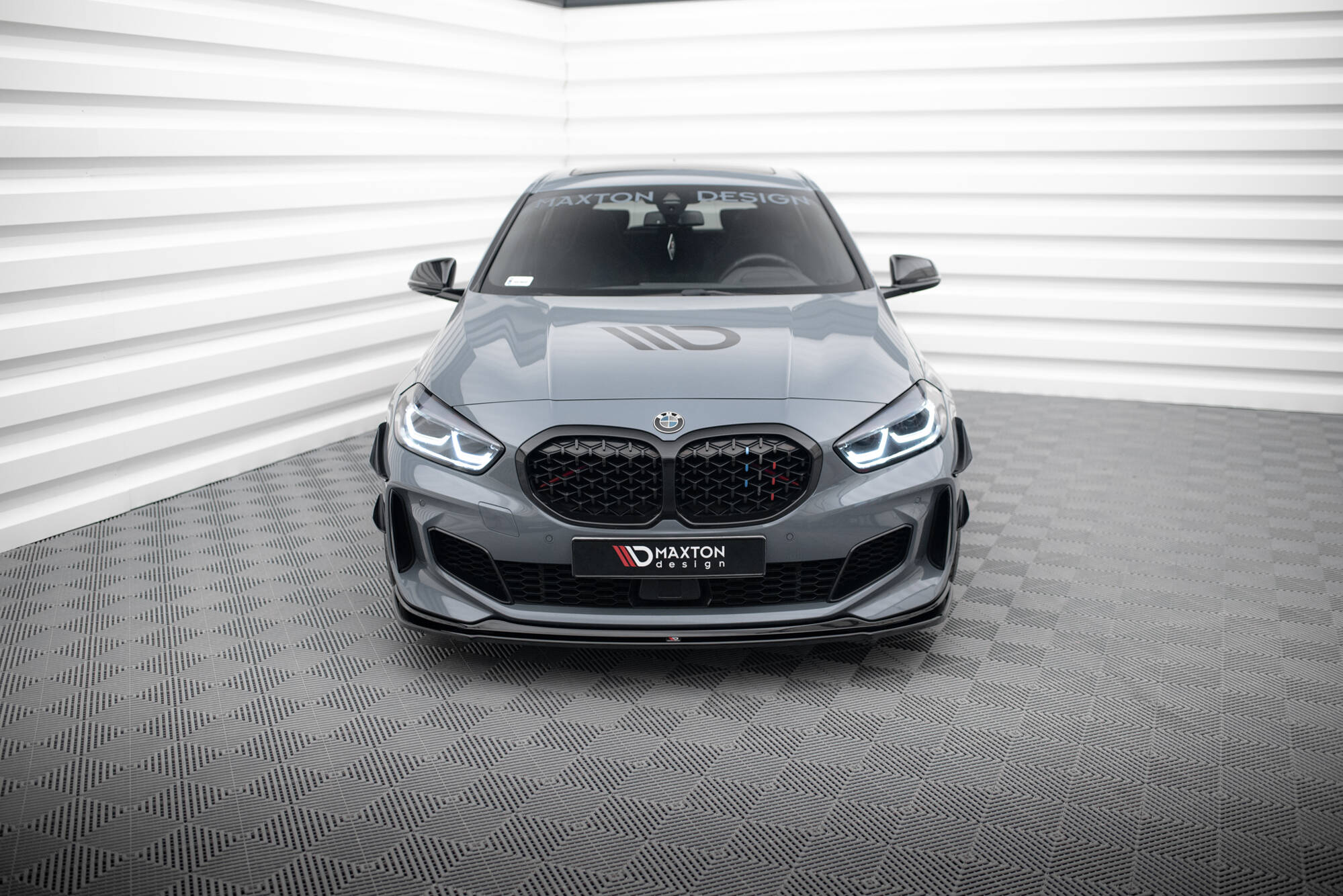pol_po_Front-Splitter-for-BMW-1-M-Pack-M135i-128ti-F40-9168_2 pol_po_Front-Splitter-for-BMW-1-M-Pack-M135i-128ti-F40-9168_2
