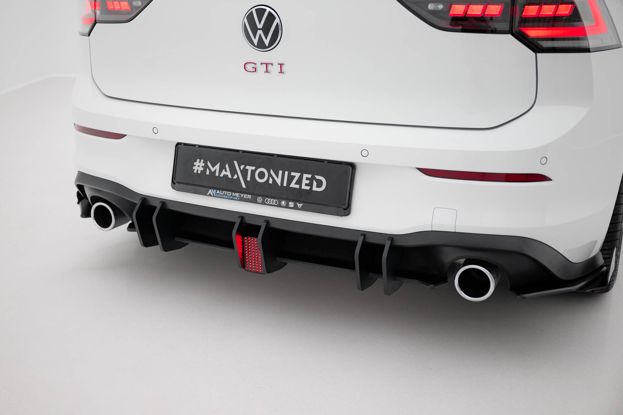 pol_po_Led-Stop-Light-Volkswagen-Golf-GTI-Mk8-12262_14 pol_po_Led-Stop-Light-Volkswagen-Golf-GTI-Mk8-12262_14