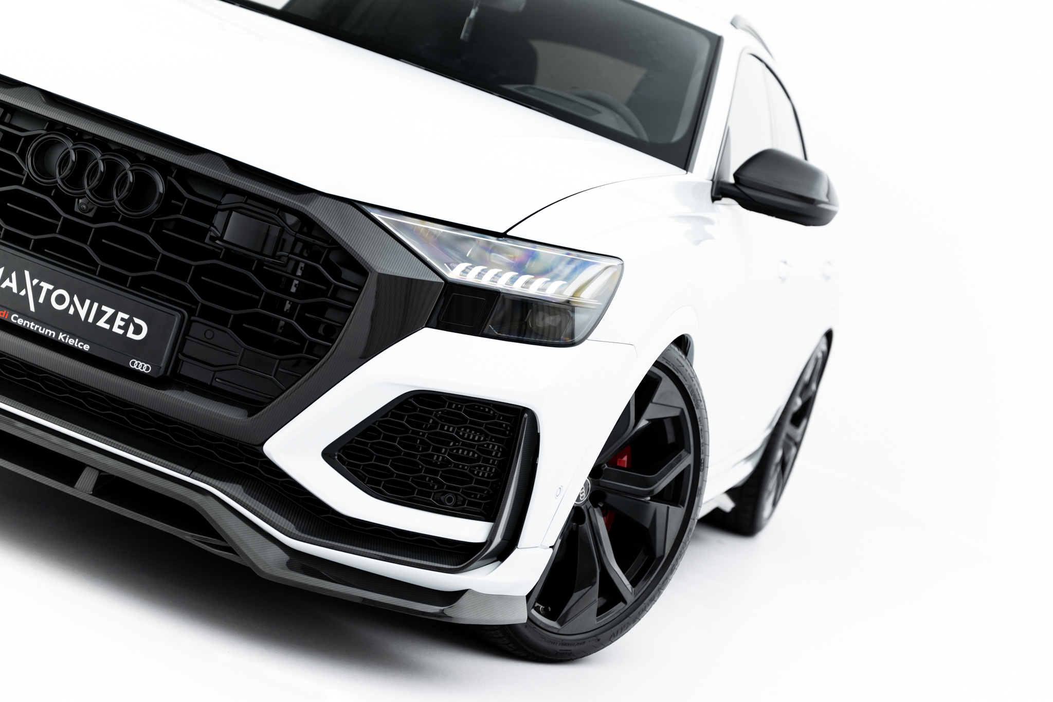 pol_po_Prepreg-Carbon-Fiber-Front-Splitter-Audi-RSQ8-Mk1-19360_2 pol_po_Prepreg-Carbon-Fiber-Front-Splitter-Audi-RSQ8-Mk1-19360_2