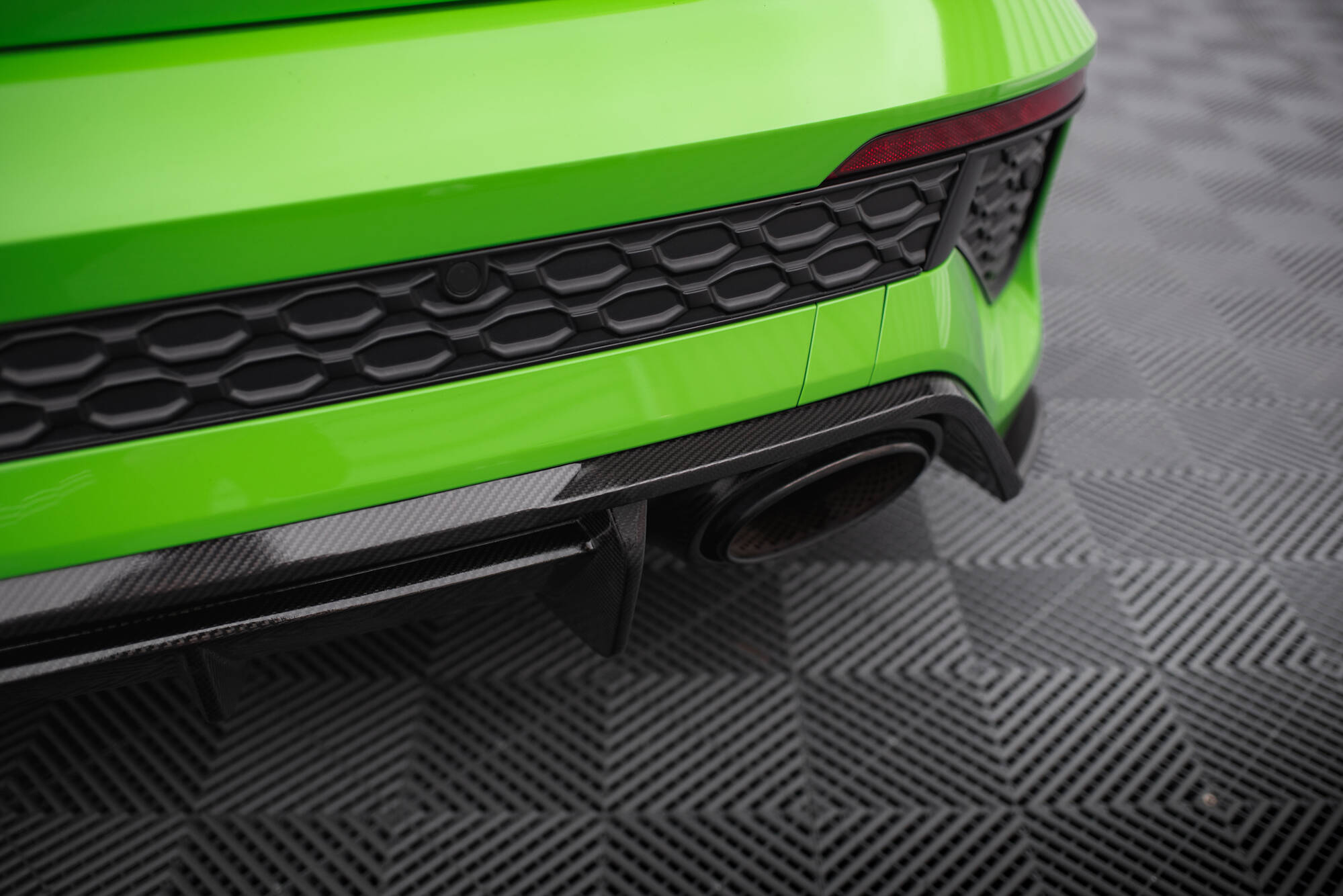 pol_po_Prepreg-Carbon-Fiber-Rear-Diffuser-Audi-RS3-8Y-20621_4 pol_po_Prepreg-Carbon-Fiber-Rear-Diffuser-Audi-RS3-8Y-20621_4