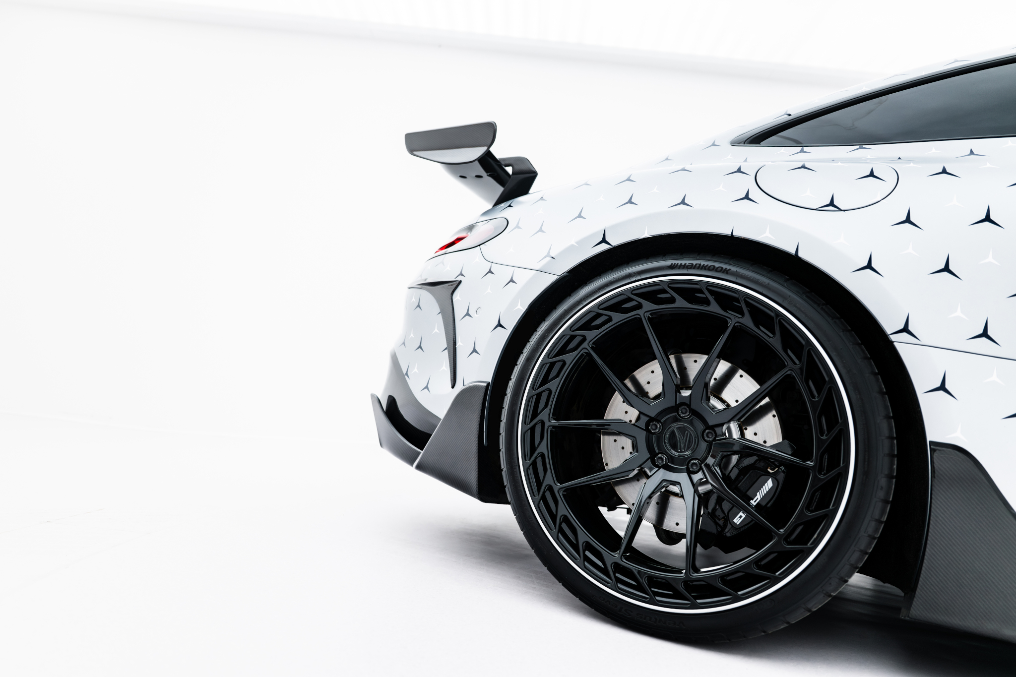pol_po_Prepreg-Carbon-Fiber-Rear-Diffuser-Mercedes-AMG-GT-63-55-63-S-E-Performance-C192-23161_5 pol_po_Prepreg-Carbon-Fiber-Rear-Diffuser-Mercedes-AMG-GT-63-55-63-S-E-Performance-C192-23161_5