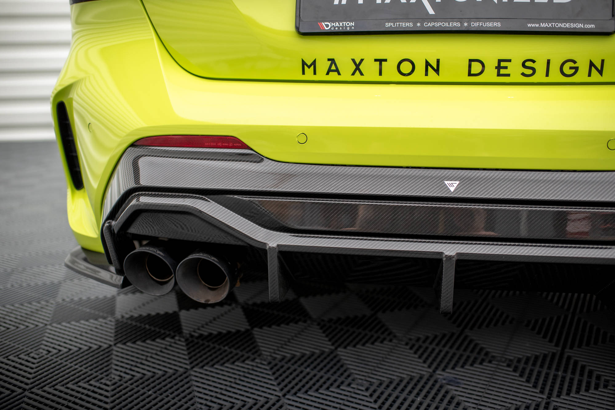 pol_po_Prepreg-Carbon-Fiber-Rear-Diffuser-V-1-BMW-1-F40-M-Pack-M135i-18761_11 pol_po_Prepreg-Carbon-Fiber-Rear-Diffuser-V-1-BMW-1-F40-M-Pack-M135i-18761_11