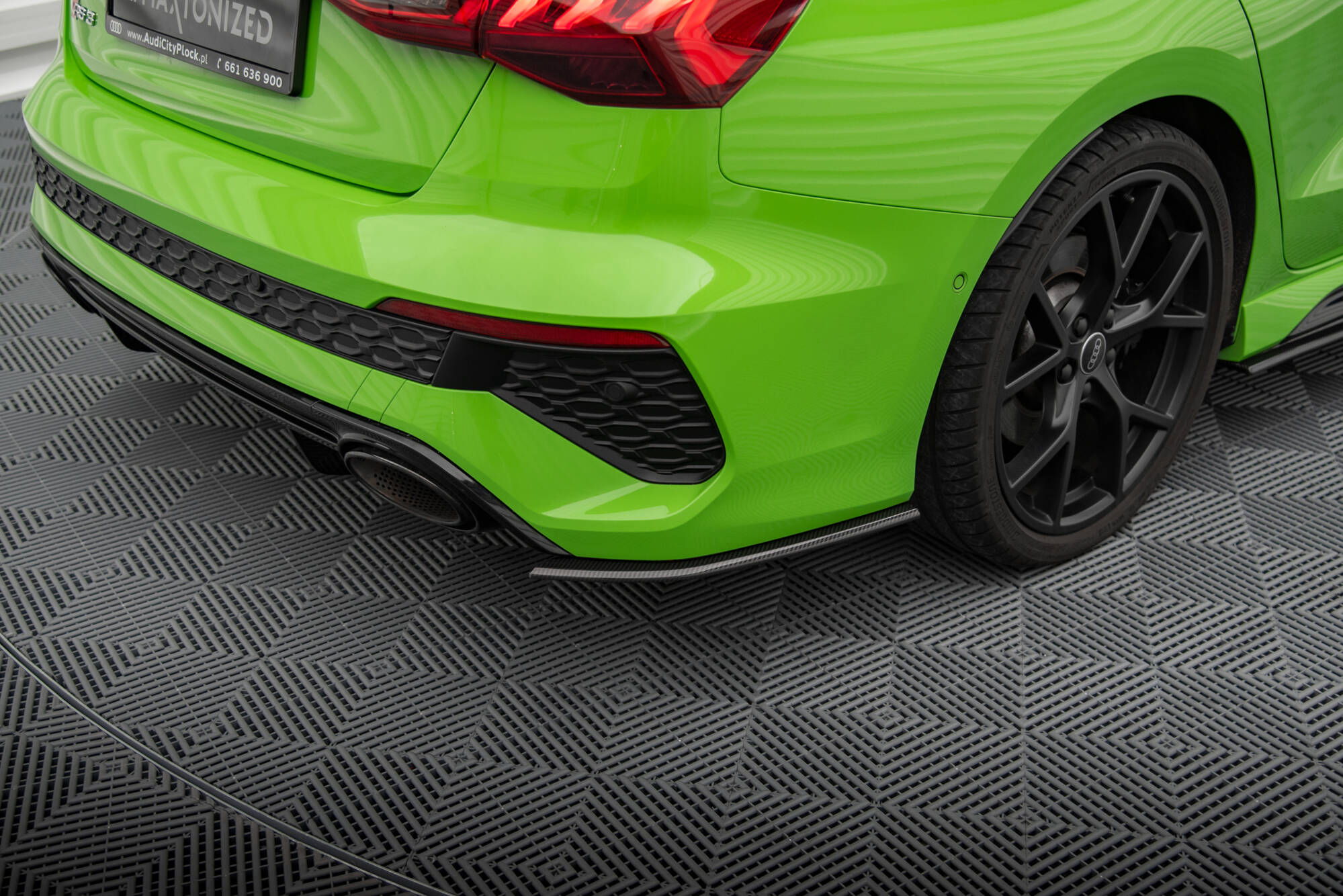 pol_po_Prepreg-Carbon-Fiber-Rear-Side-Splitters-Audi-RS3-Sedan-8Y-19104_5 pol_po_Prepreg-Carbon-Fiber-Rear-Side-Splitters-Audi-RS3-Sedan-8Y-19104_5