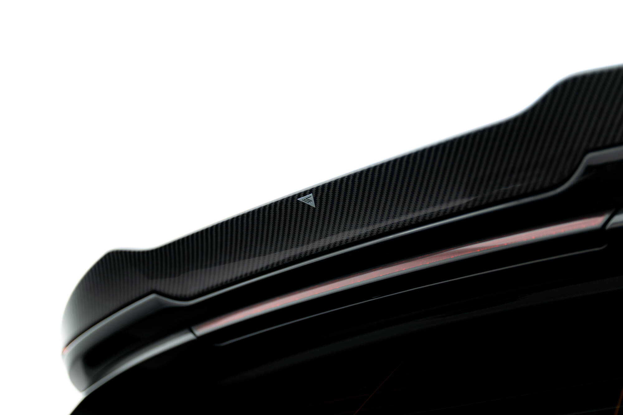 pol_po_Prepreg-Carbon-Fiber-Tailgate-Spoiler-BMW-M135i-M-Pack-F70-22607_5 pol_po_Prepreg-Carbon-Fiber-Tailgate-Spoiler-BMW-M135i-M-Pack-F70-22607_5
