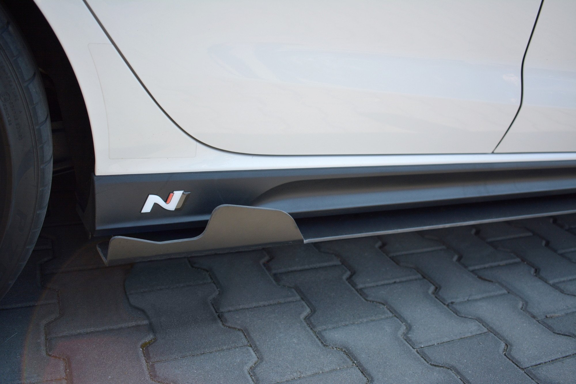 pol_po_RACING-SIDE-SKIRTS-DIFFUSERS-HYUNDAI-I30-Mk3-N-7717_4 pol_po_RACING-SIDE-SKIRTS-DIFFUSERS-HYUNDAI-I30-Mk3-N-7717_4