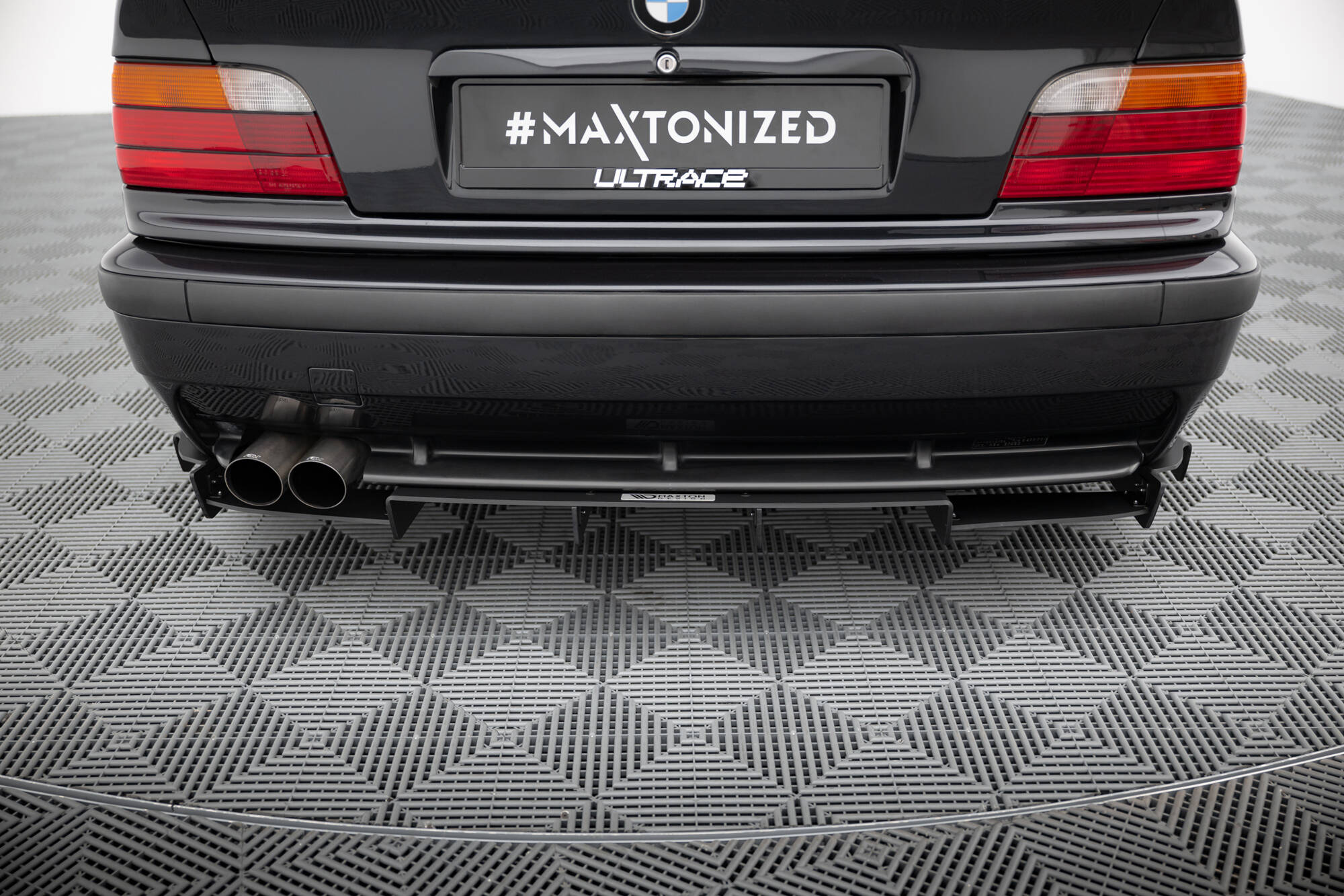 pol_po_REAR-DIFFUSER-BMW-M3-3-M-Pack-E36-Coupe-1829_8 pol_po_REAR-DIFFUSER-BMW-M3-3-M-Pack-E36-Coupe-1829_8