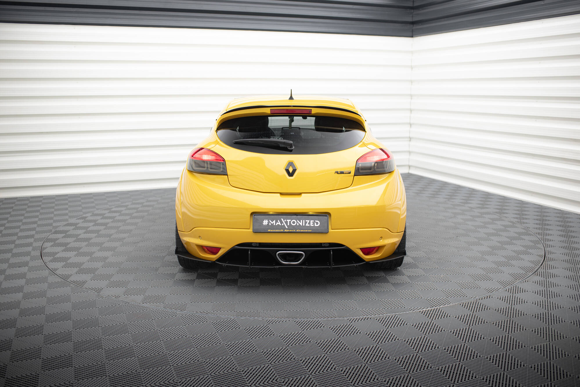 pol_po_REAR-DIFFUSER-RENAULT-MEGANE-MK3-RS-1802_3 pol_po_REAR-DIFFUSER-RENAULT-MEGANE-MK3-RS-1802_3