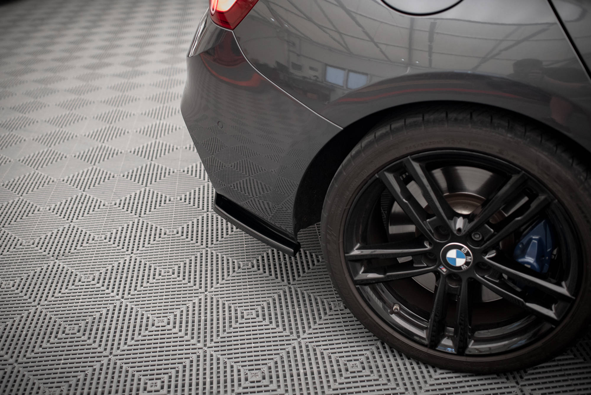 pol_po_REAR-SIDE-SPLITTERS-BMW-1-F20-F21-M-Power-FACELIFT-1091_3 pol_po_REAR-SIDE-SPLITTERS-BMW-1-F20-F21-M-Power-FACELIFT-1091_3