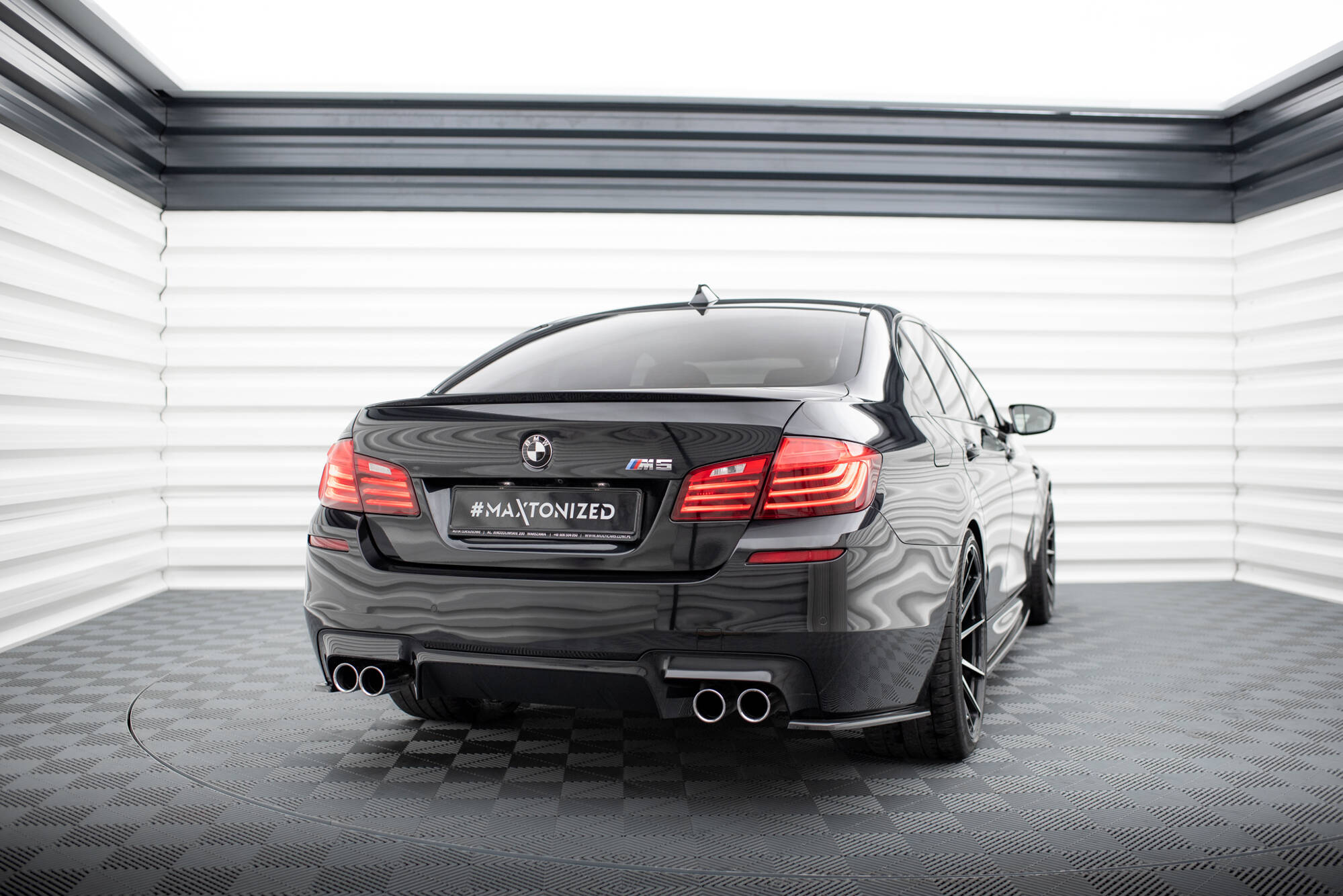 pol_po_REAR-SIDE-SPLITTERS-BMW-M5-F10-7815_4 pol_po_REAR-SIDE-SPLITTERS-BMW-M5-F10-7815_4