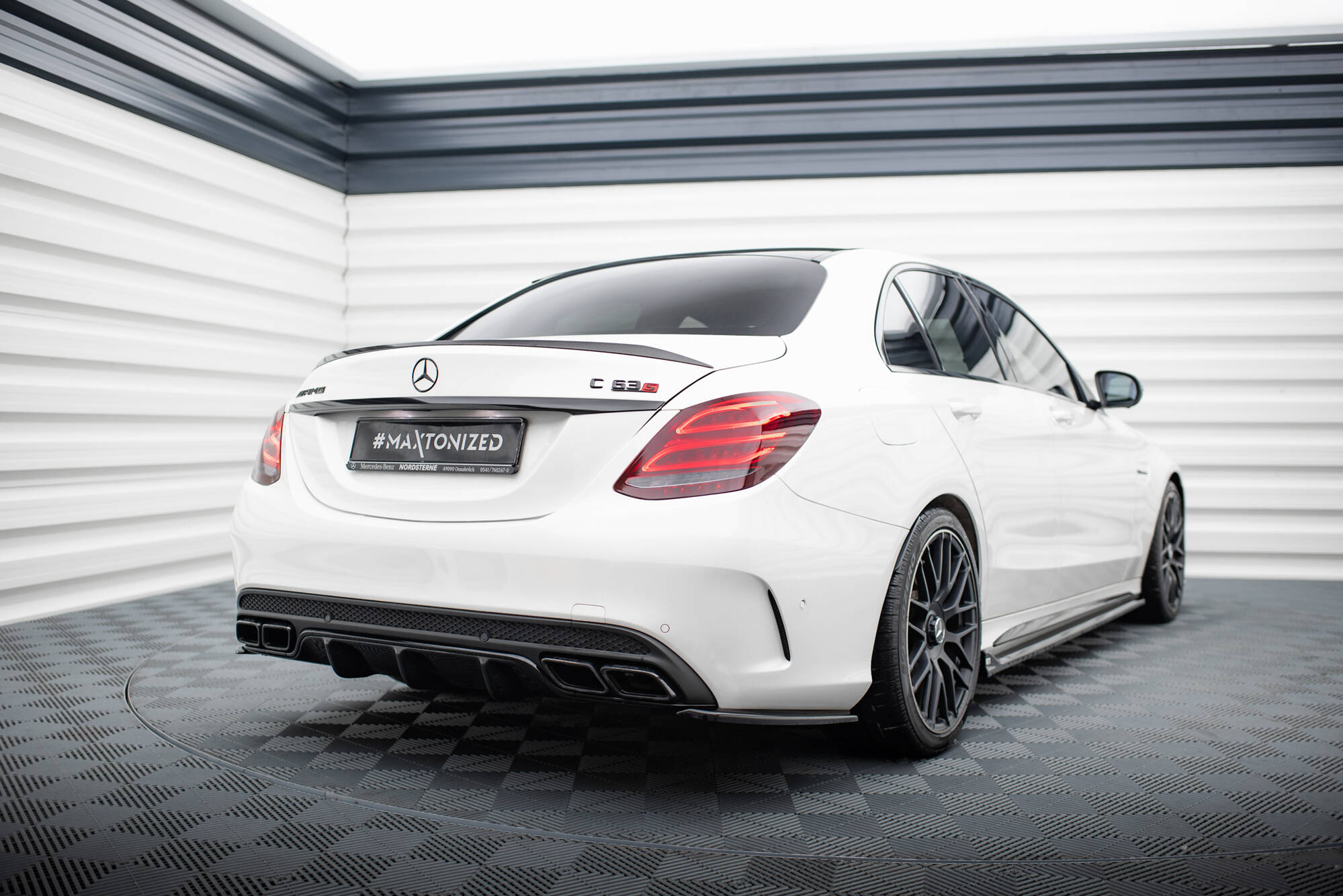 pol_po_REAR-SIDE-SPLITTERS-Mercedes-C-Class-S205-63AMG-5743_4 pol_po_REAR-SIDE-SPLITTERS-Mercedes-C-Class-S205-63AMG-5743_4