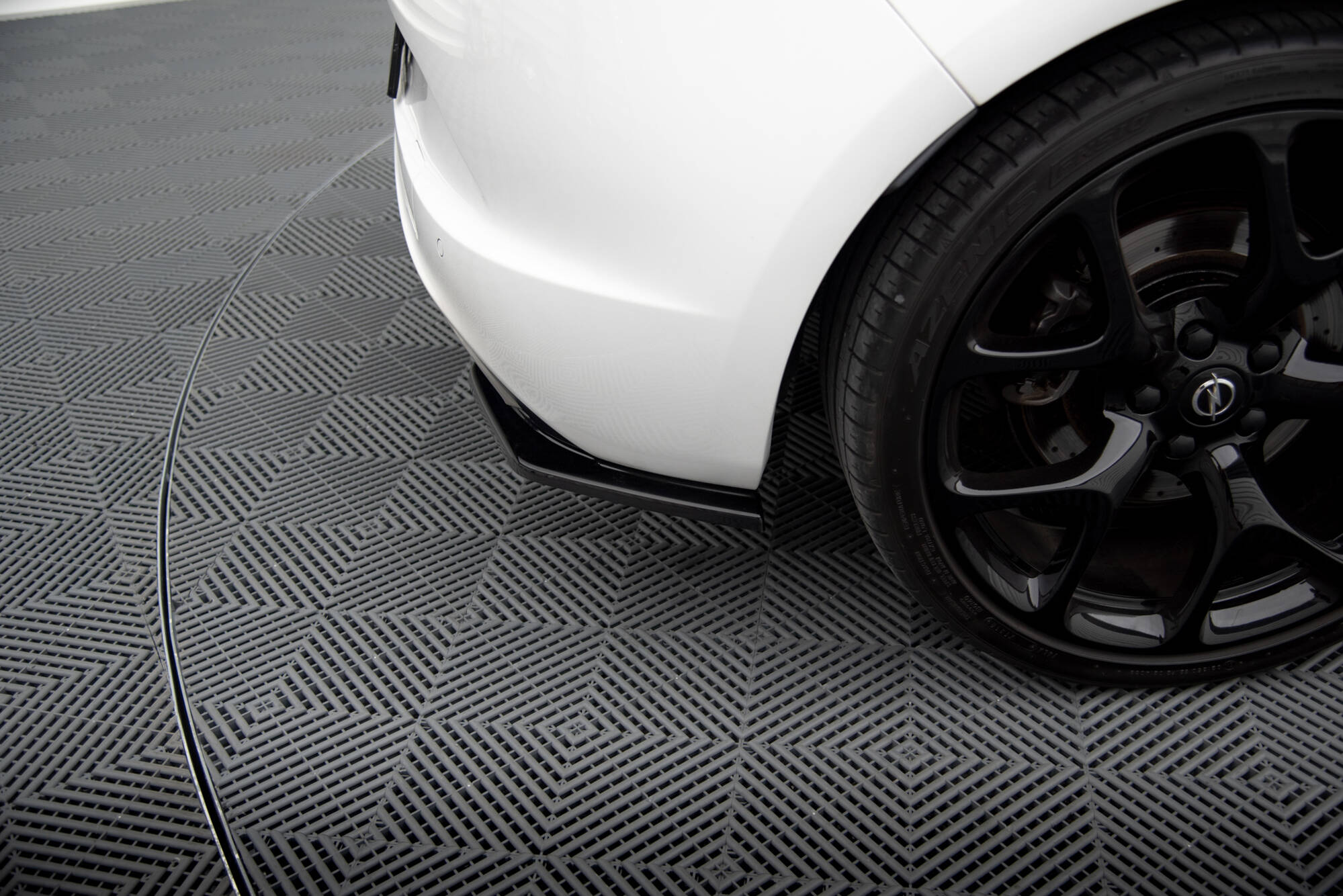 pol_po_REAR-SIDE-SPLITTERS-OPEL-ASTRA-J-OPC-VXR-1135_6 pol_po_REAR-SIDE-SPLITTERS-OPEL-ASTRA-J-OPC-VXR-1135_6