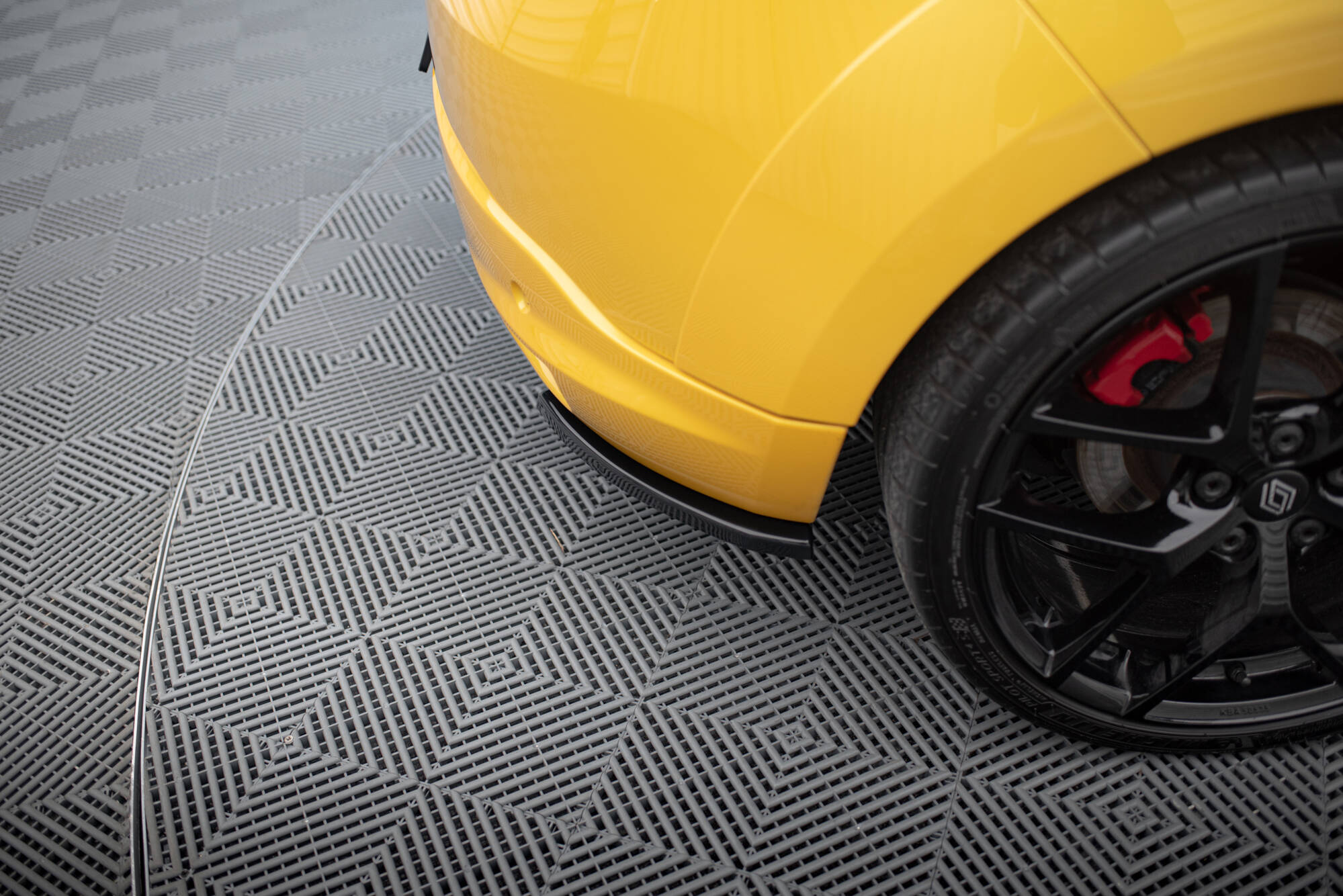 pol_po_REAR-SIDE-SPLITTERS-RENAULT-MEGANE-3-RS-1142_6 pol_po_REAR-SIDE-SPLITTERS-RENAULT-MEGANE-3-RS-1142_6