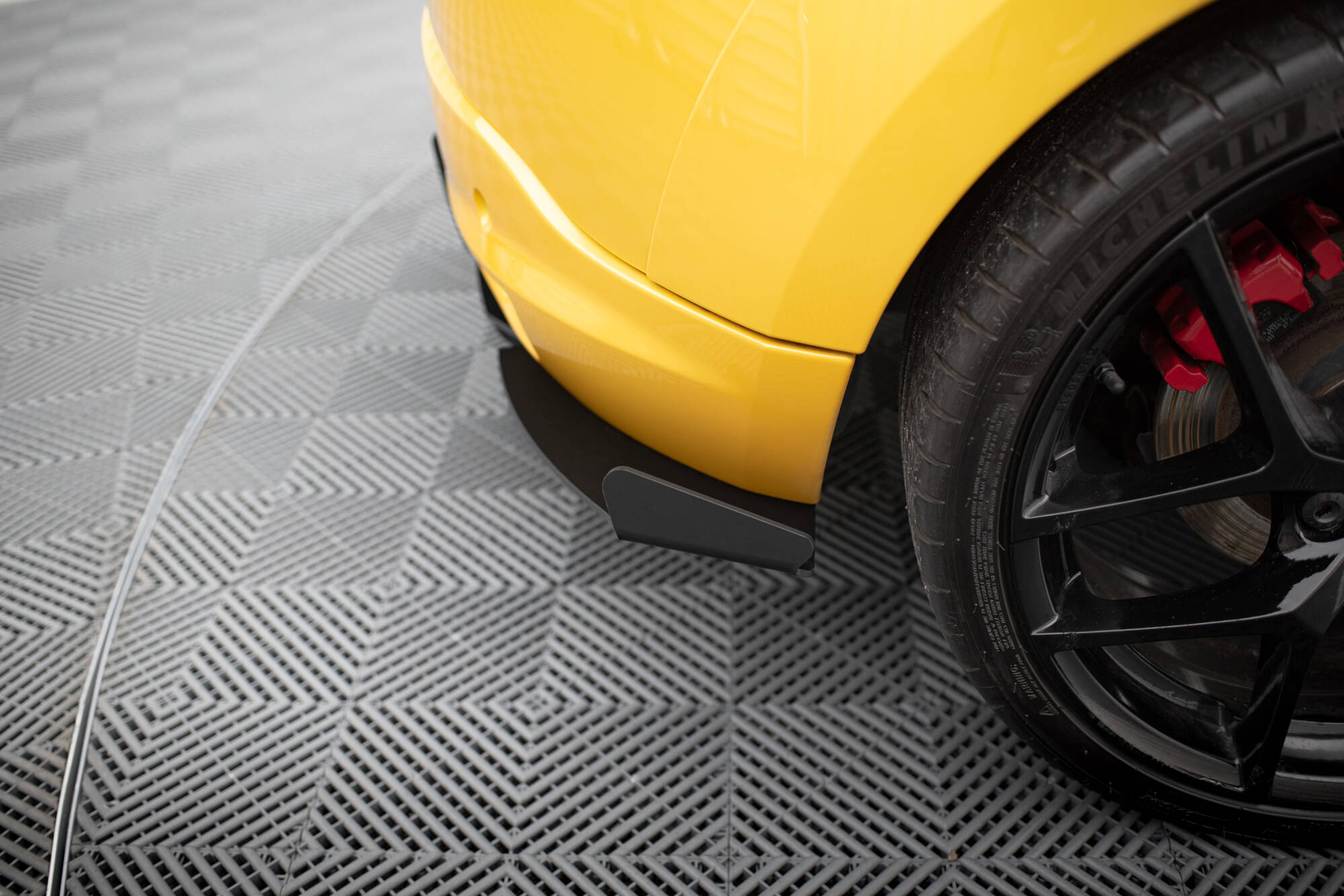 pol_po_REAR-SIDE-SPLITTERS-RENAULT-MEGANE-MK3-RS-1886_5 pol_po_REAR-SIDE-SPLITTERS-RENAULT-MEGANE-MK3-RS-1886_5