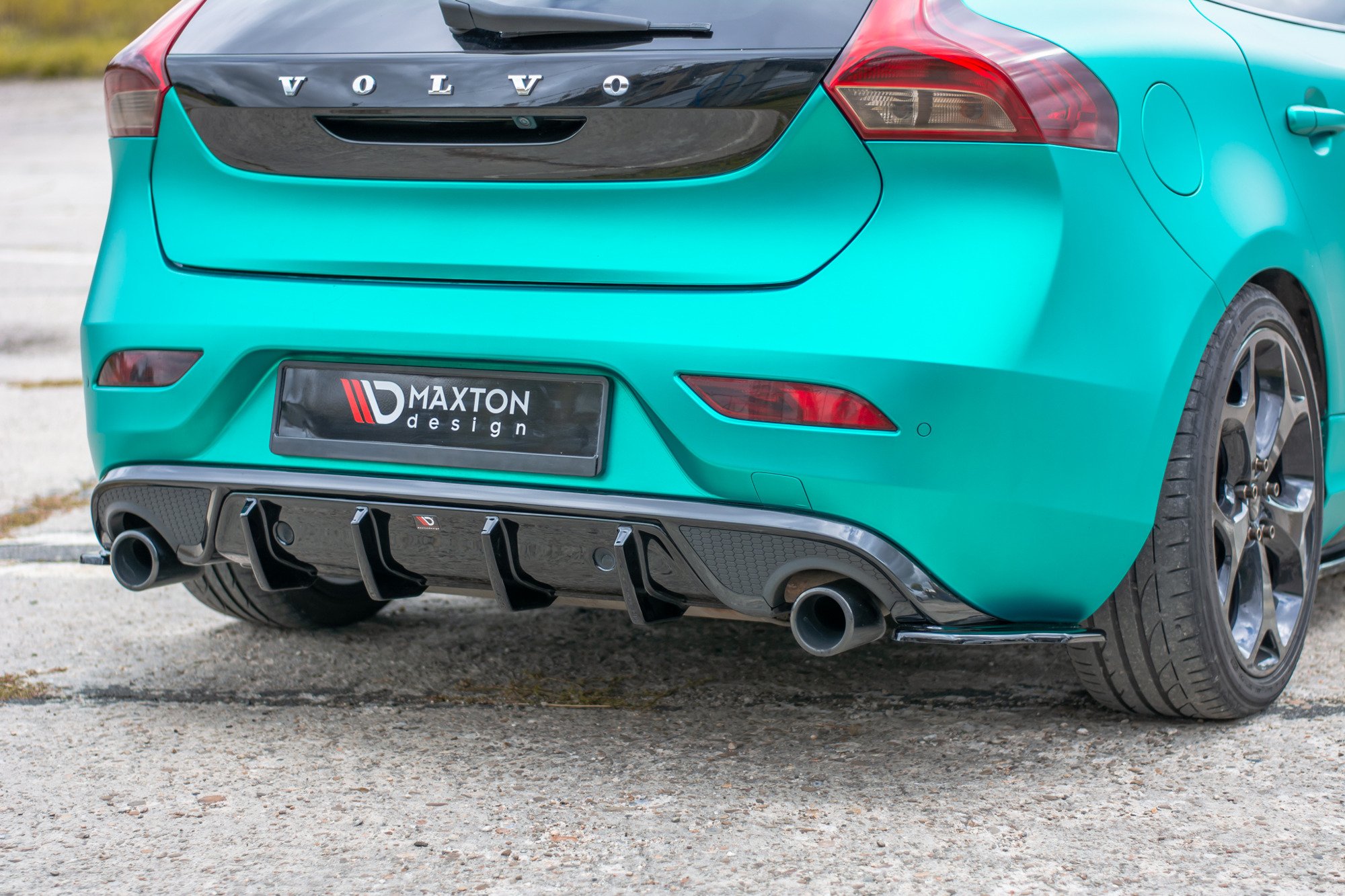 pol_po_REAR-SIDE-SPLITTERS-Volvo-V40-R-design-8668_2 pol_po_REAR-SIDE-SPLITTERS-Volvo-V40-R-design-8668_2