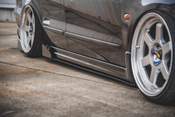 Racing Μαρσπιέ Mitsubishi Galant Avance Mk8