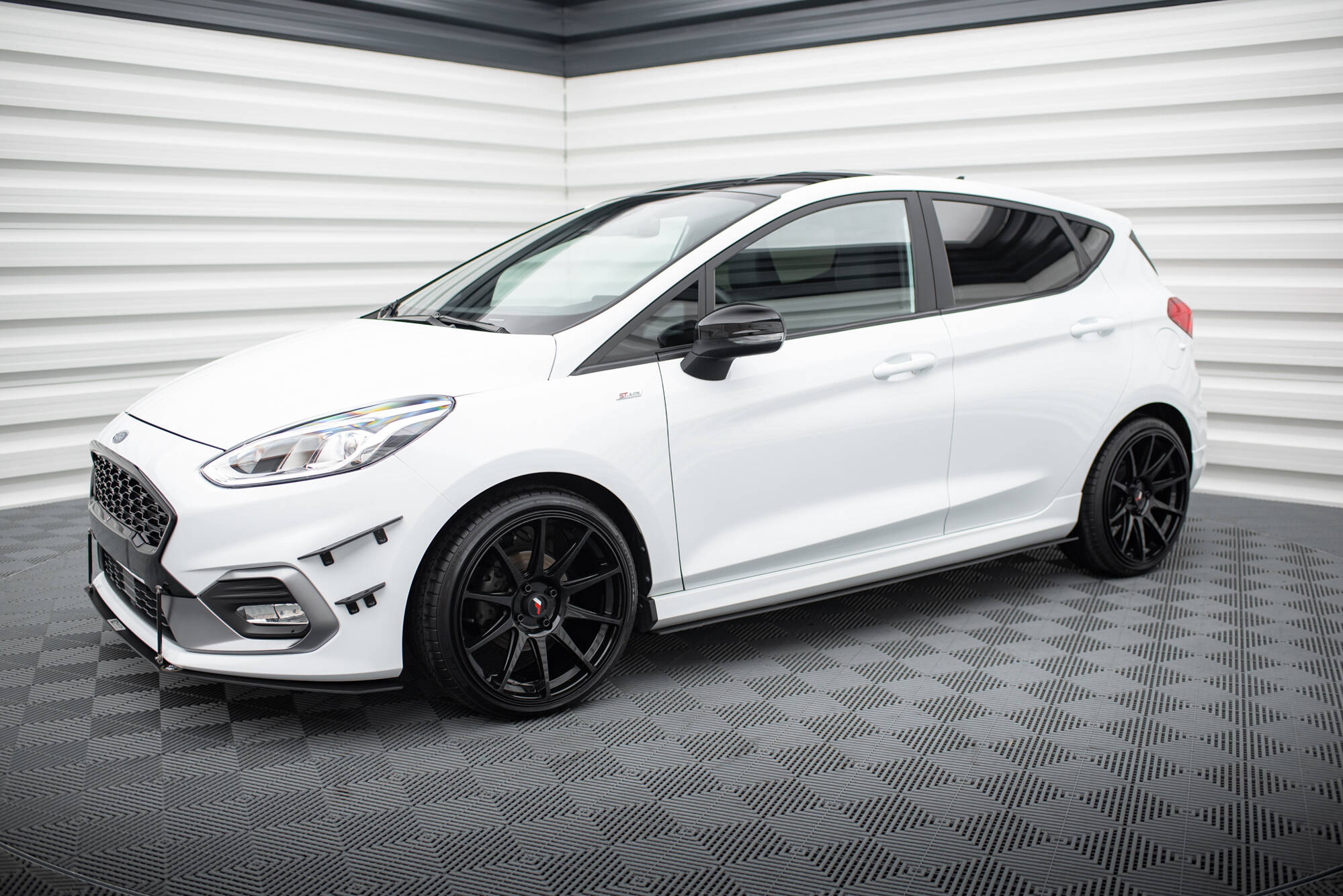pol_po_Racing-Side-Skirts-Diffusers-V-2-Ford-Fiesta-Mk8-ST-ST-Line-5827_2 pol_po_Racing-Side-Skirts-Diffusers-V-2-Ford-Fiesta-Mk8-ST-ST-Line-5827_2
