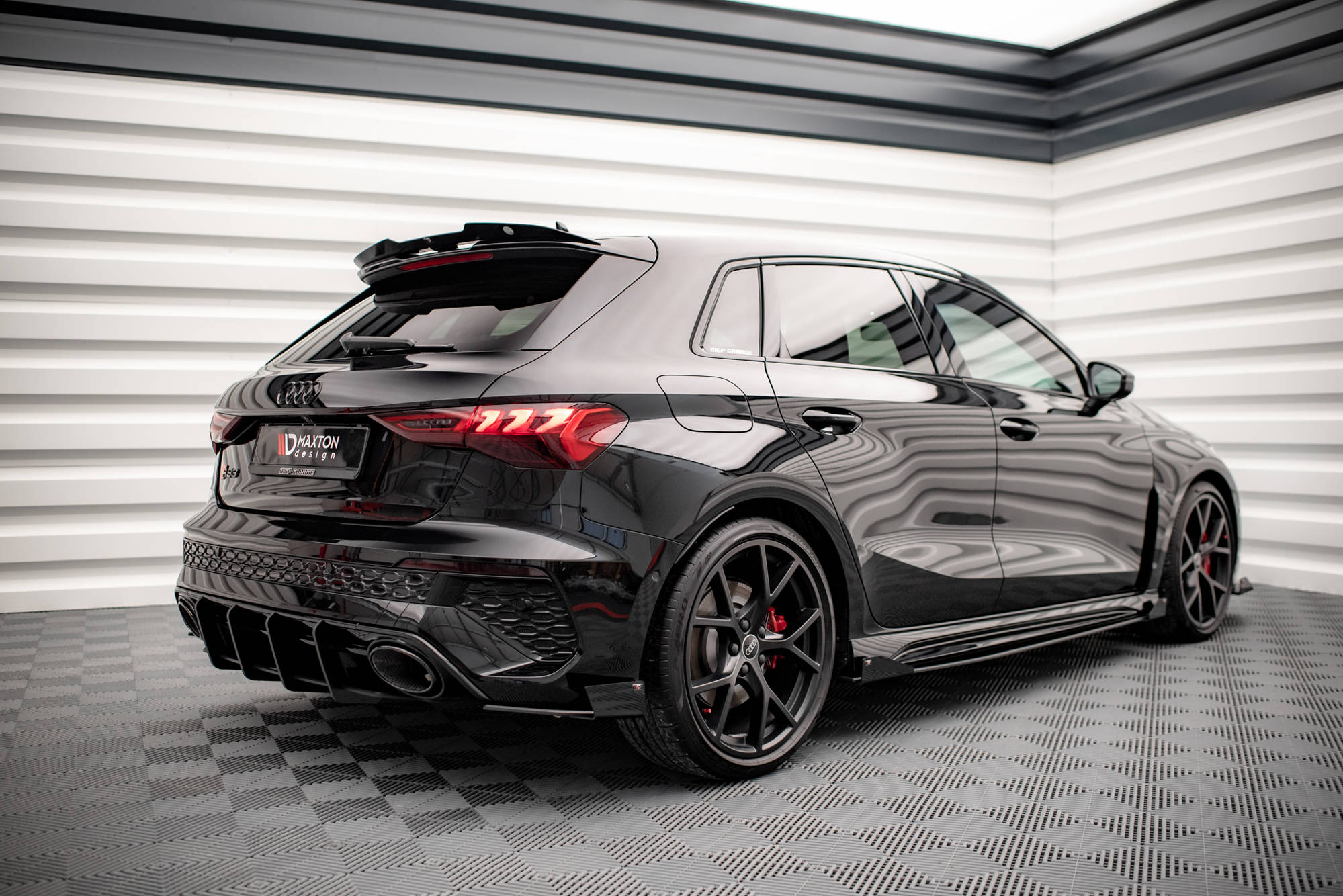 pol_po_Rear-Side-Flaps-Audi-RS3-Sportback-8Y-14859_3 pol_po_Rear-Side-Flaps-Audi-RS3-Sportback-8Y-14859_3