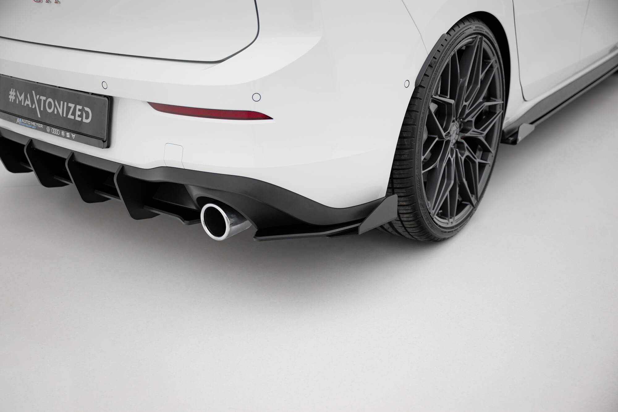 pol_po_Rear-Side-Flaps-Volkswagen-Golf-GTI-GTE-R-Line-Mk8-12252_9 pol_po_Rear-Side-Flaps-Volkswagen-Golf-GTI-GTE-R-Line-Mk8-12252_9