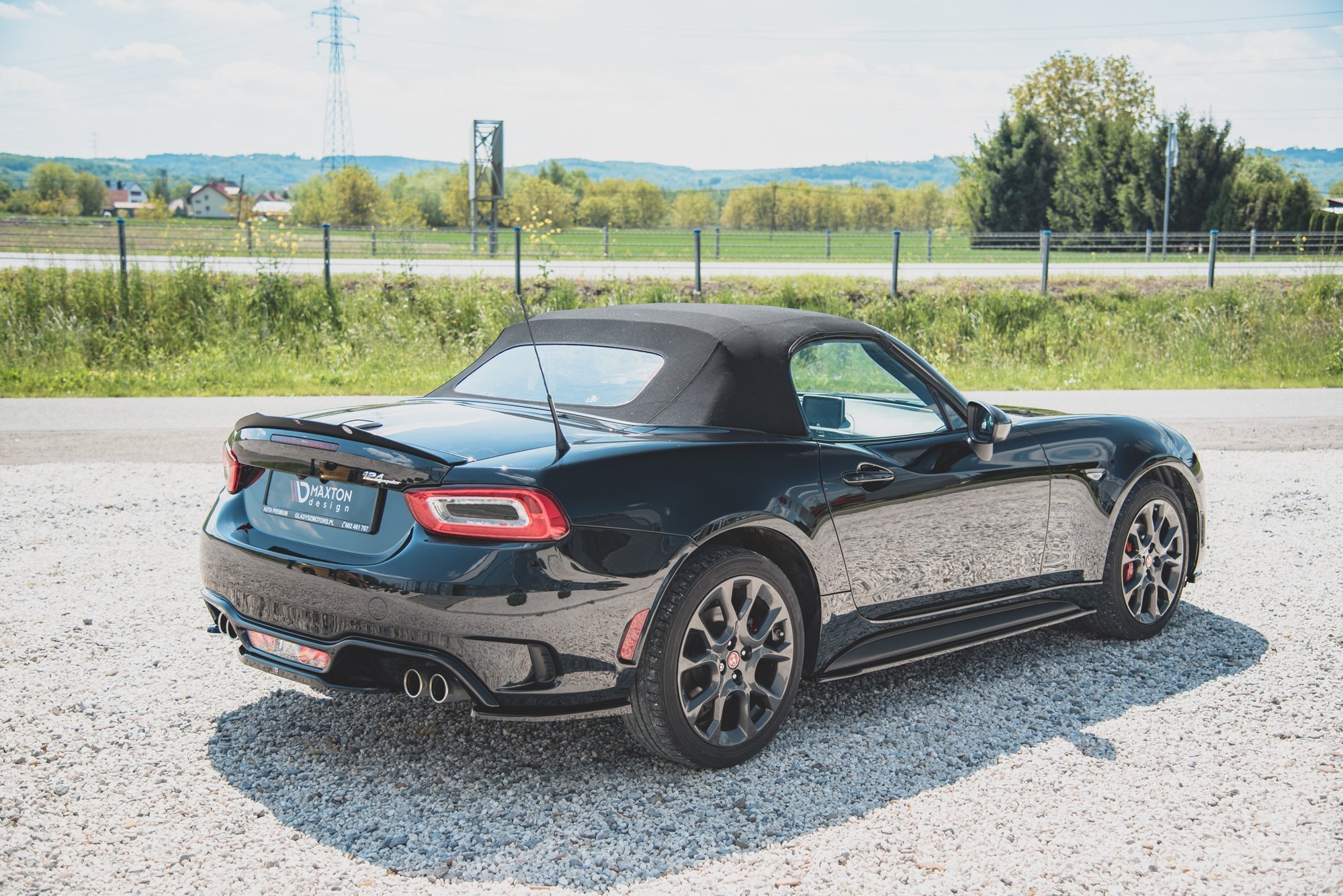 pol_po_Rear-Side-Splitters-Abarth-124-Spider-10470_4 pol_po_Rear-Side-Splitters-Abarth-124-Spider-10470_4