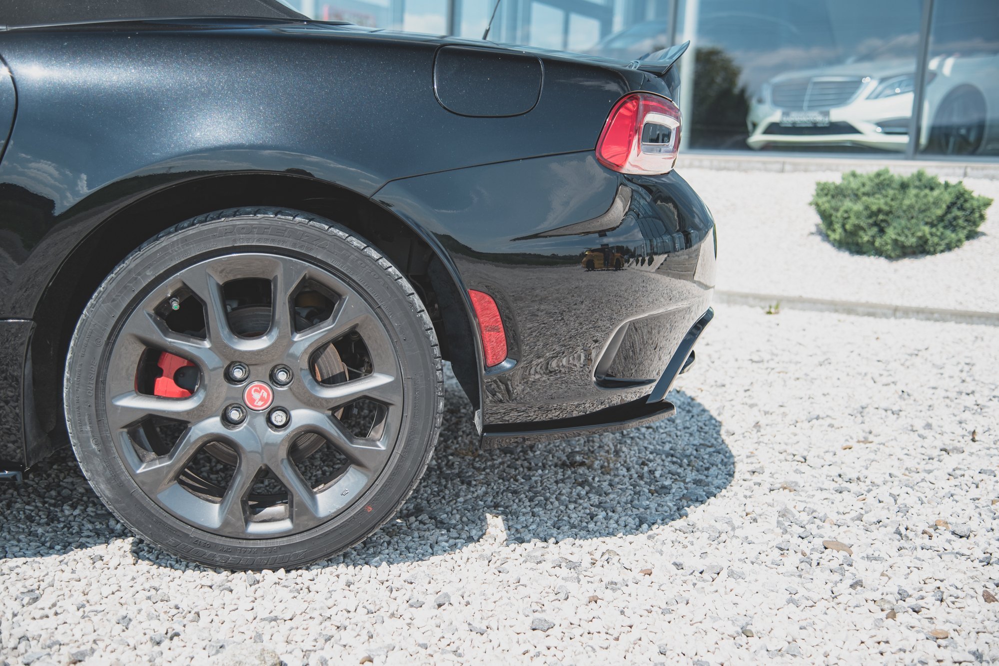 pol_po_Rear-Side-Splitters-Abarth-124-Spider-10470_5 pol_po_Rear-Side-Splitters-Abarth-124-Spider-10470_5
