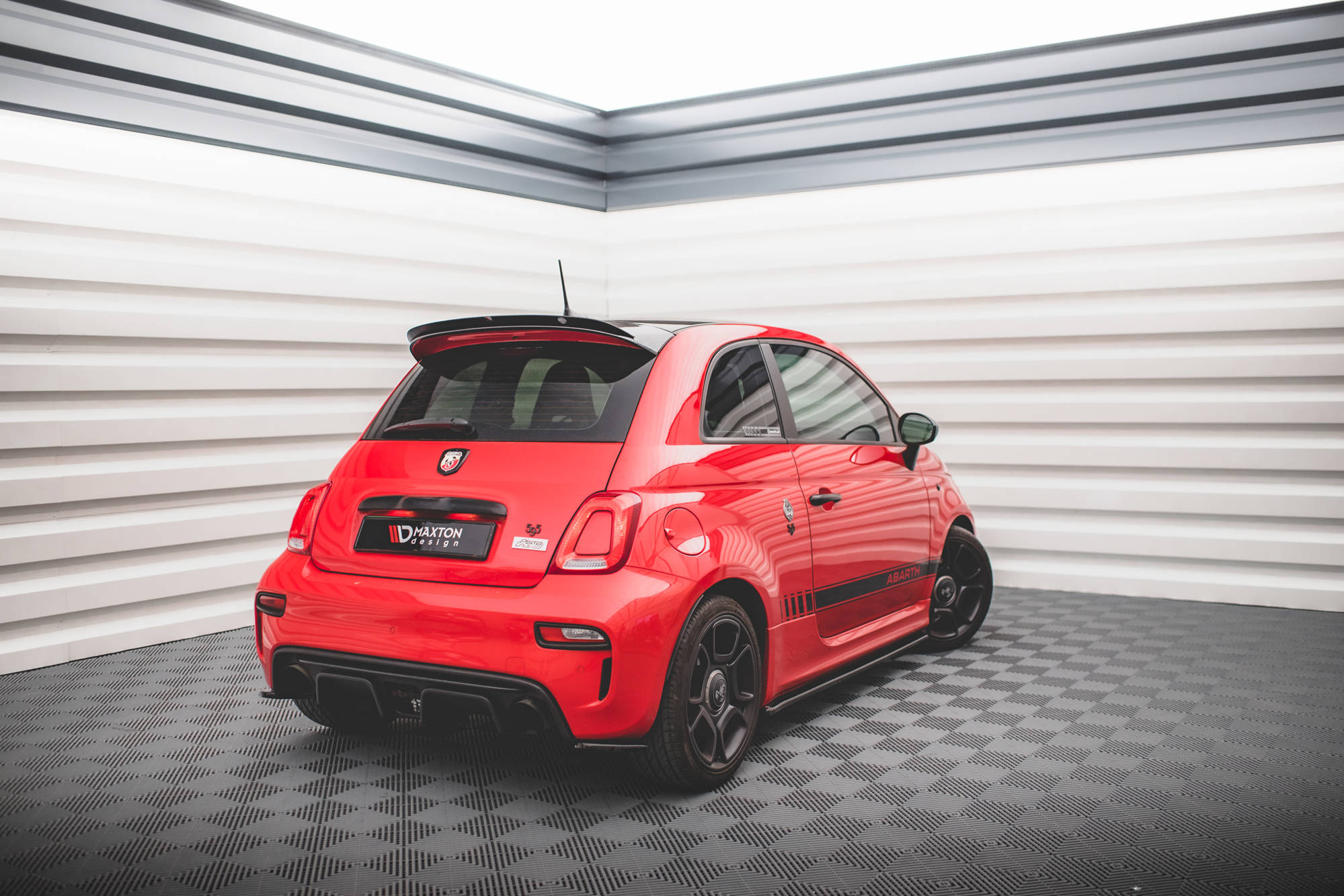pol_po_Rear-Side-Splitters-Abarth-595-Mk1-Facelift-7801_5 pol_po_Rear-Side-Splitters-Abarth-595-Mk1-Facelift-7801_5