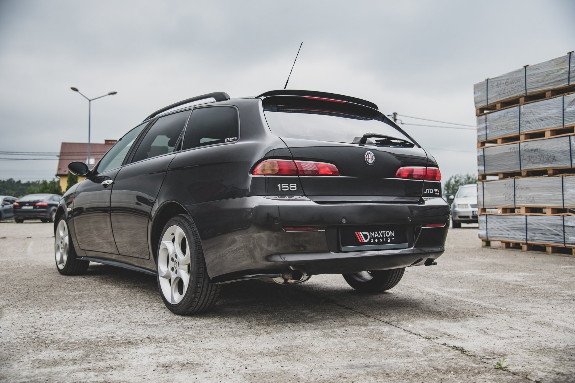 pol_po_Rear-Side-Splitters-Alfa-Romeo-156-SW-Facelift-10572_3 pol_po_Rear-Side-Splitters-Alfa-Romeo-156-SW-Facelift-10572_3