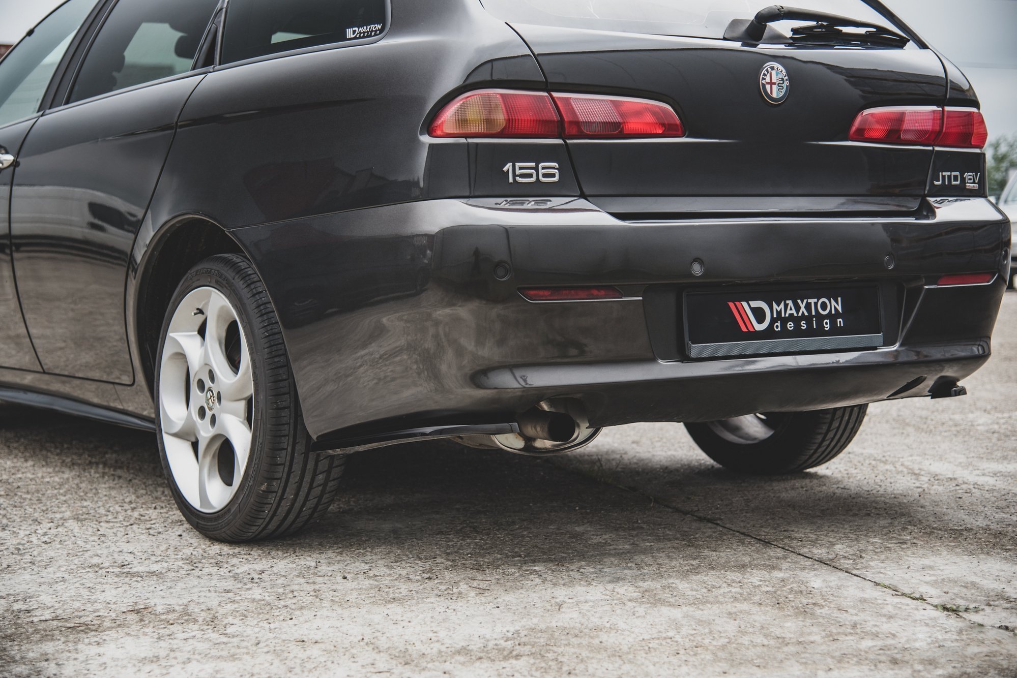 pol_po_Rear-Side-Splitters-Alfa-Romeo-156-SW-Facelift-10572_4 pol_po_Rear-Side-Splitters-Alfa-Romeo-156-SW-Facelift-10572_4